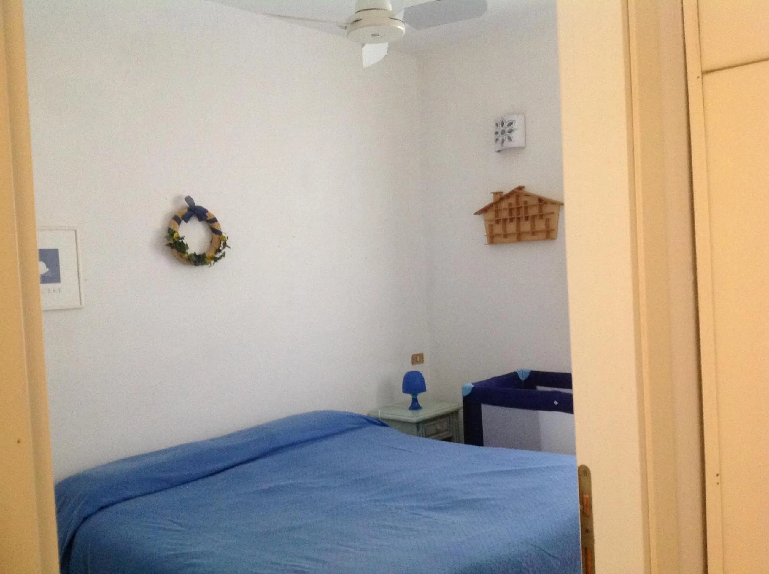 Bed in Baia Delle Palme Beach