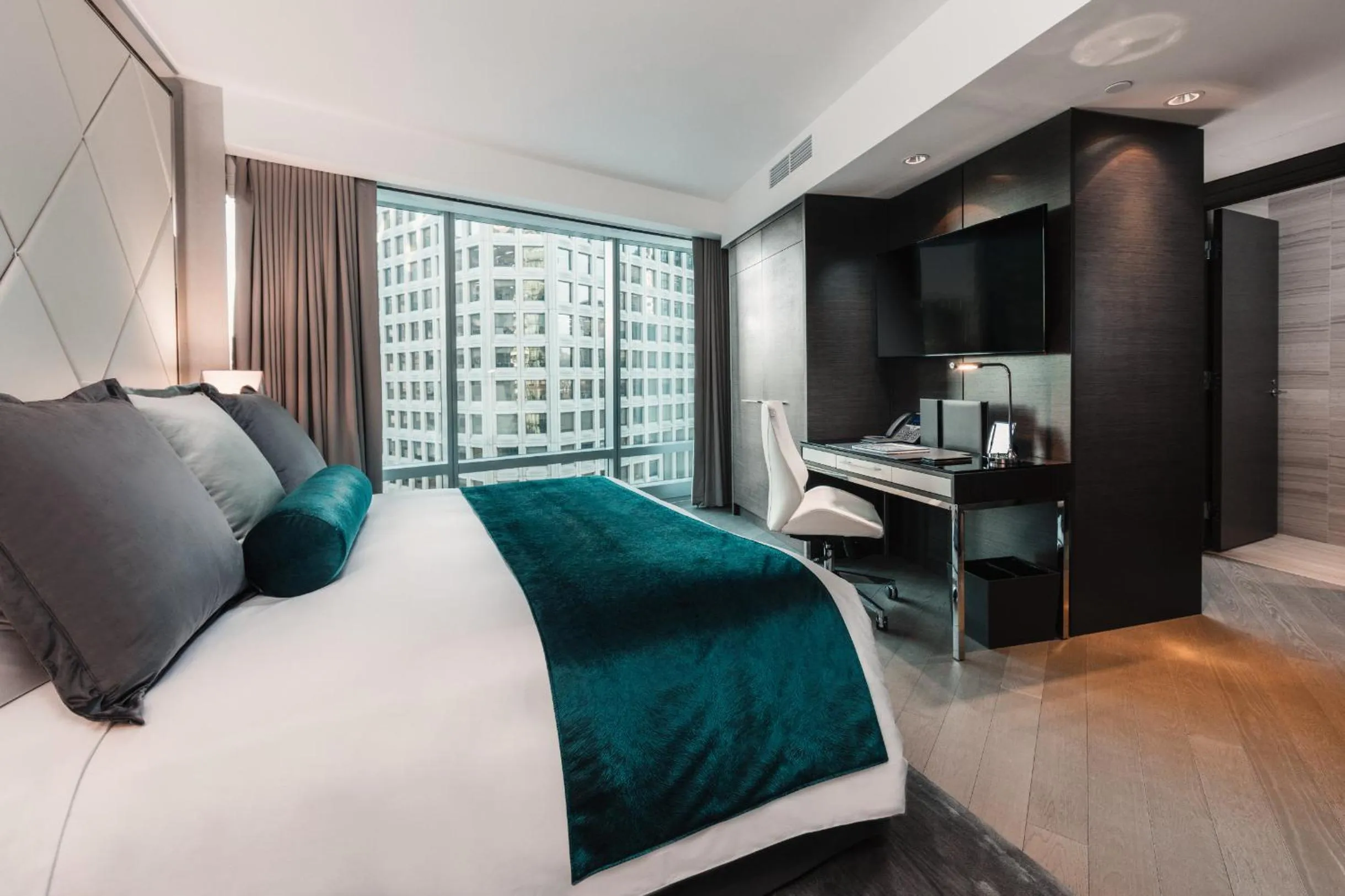 Photo of the whole room, Bed in Paradox Vancouver