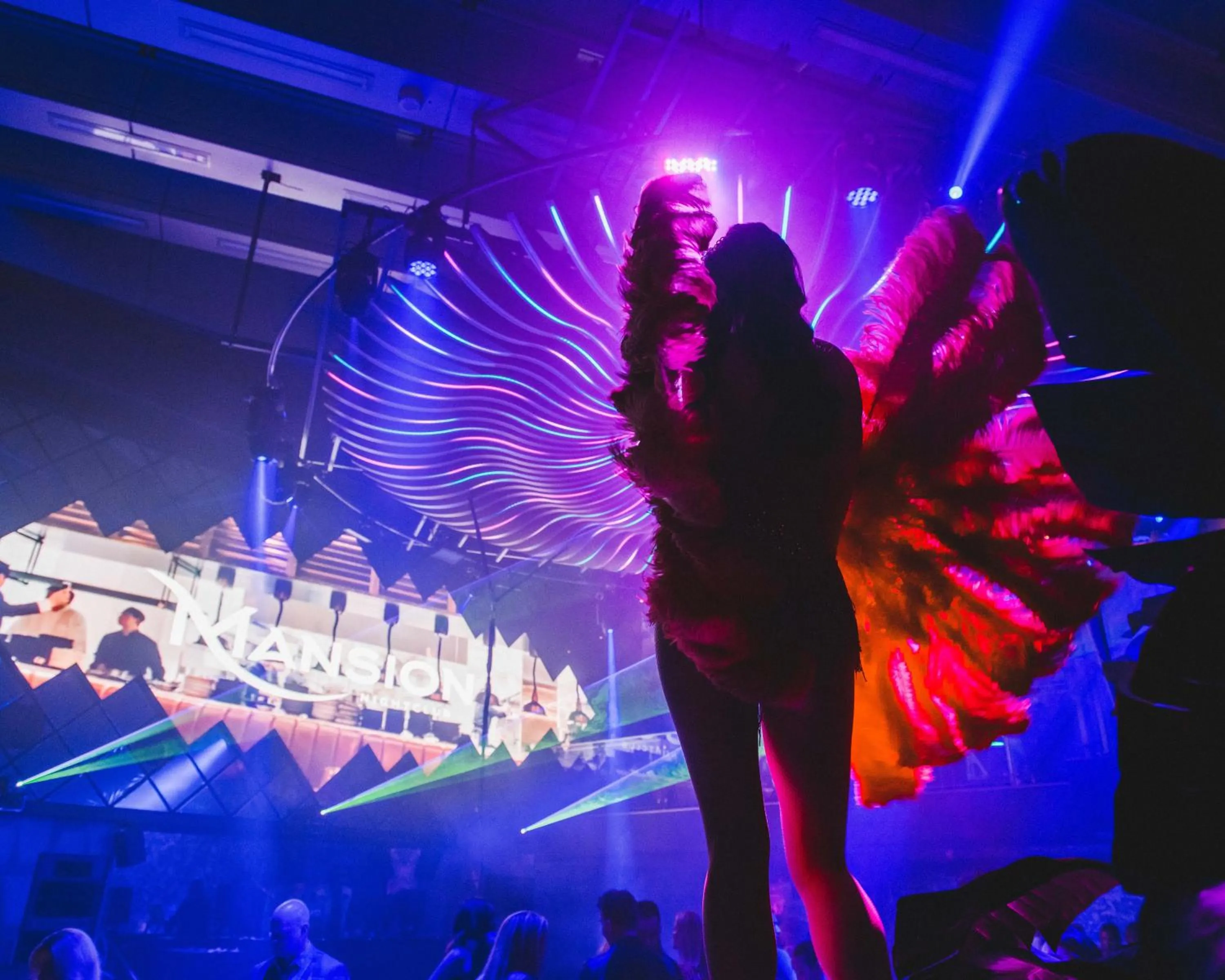 Nightclub / DJ in Paradox Vancouver