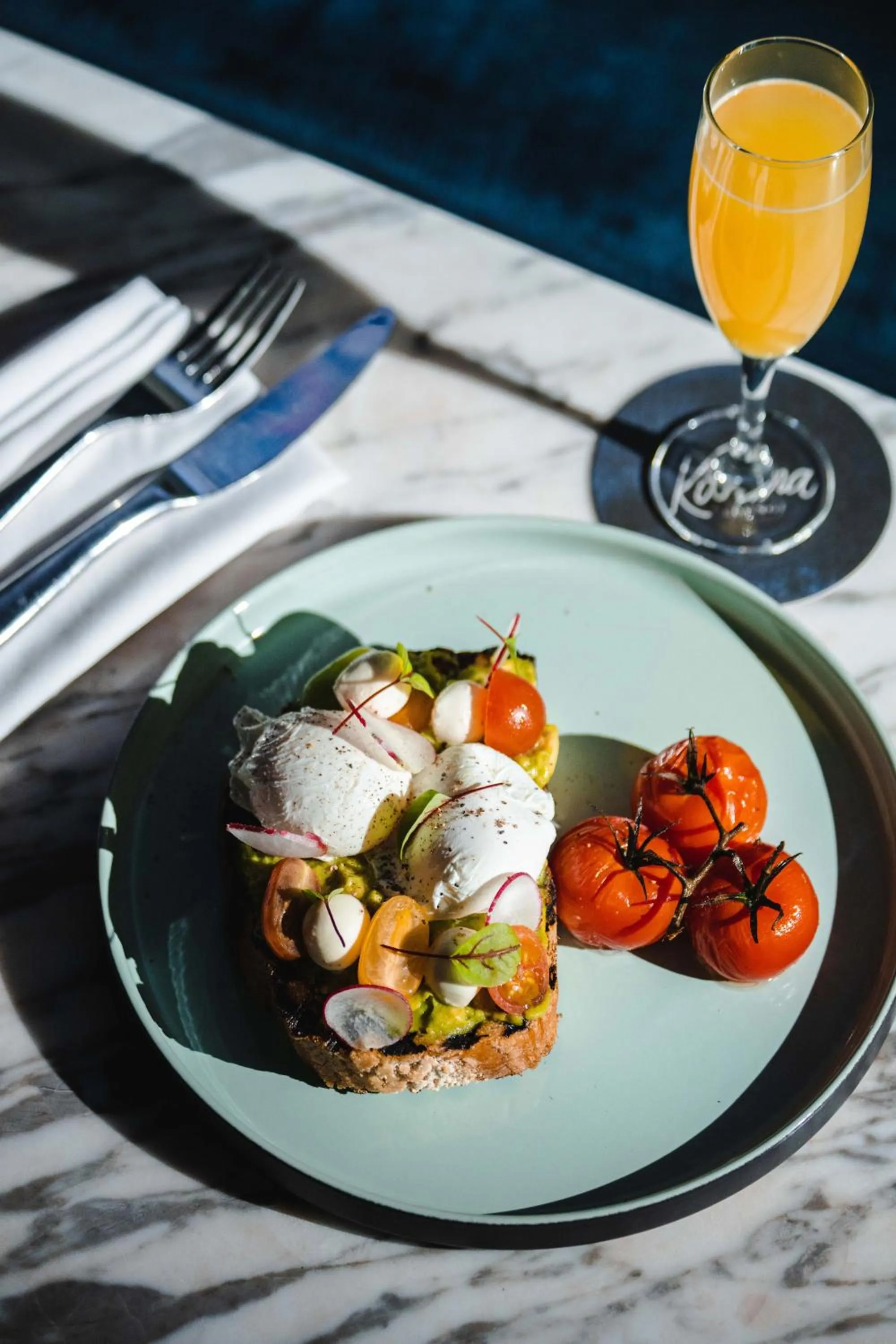 Food and drinks in Paradox Vancouver