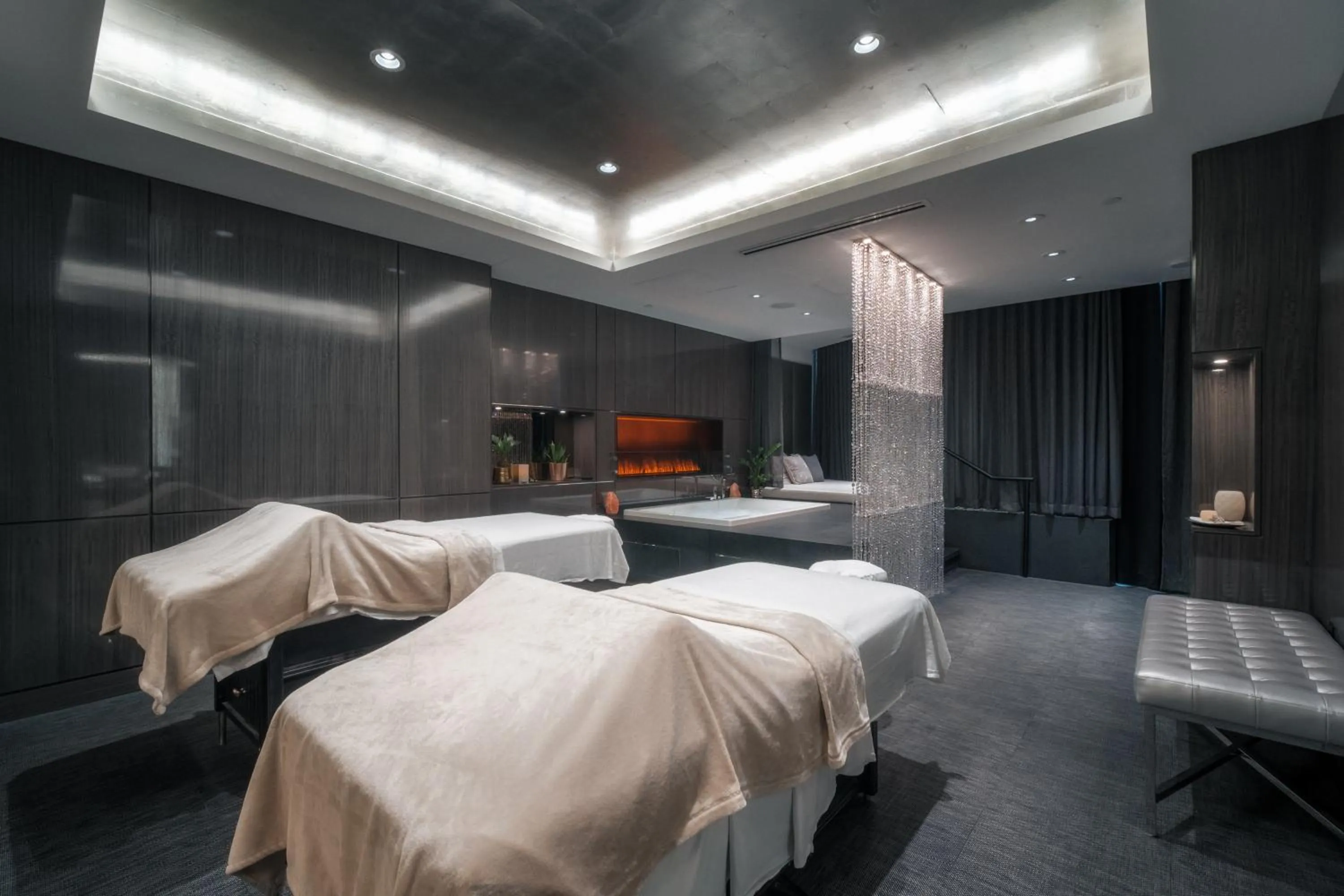 Massage, Bed in Paradox Vancouver