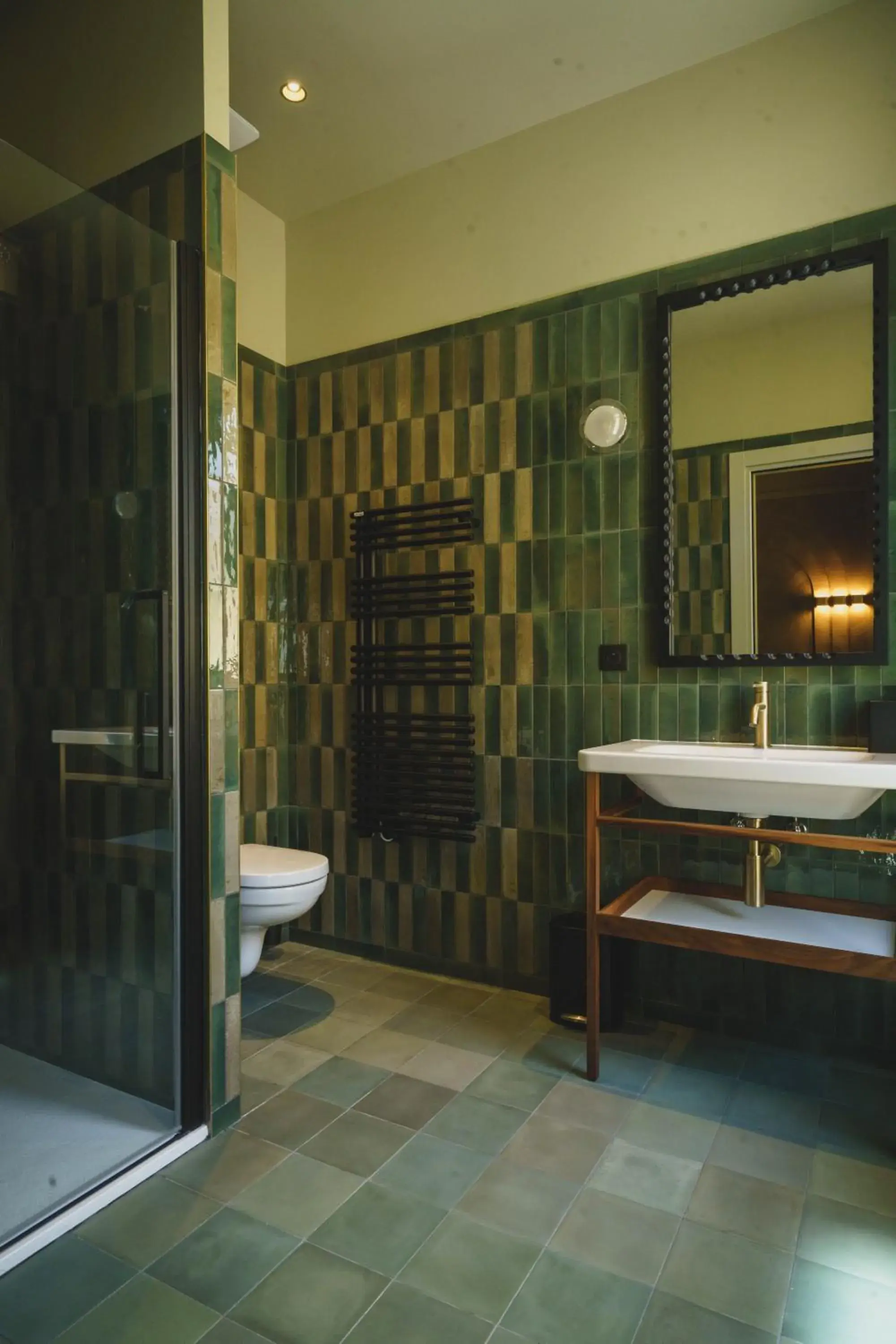 Standard Double Room with Bath Shower and Balcony in Hotel Gounod Fully Renovated Standard Double Room with Bath Shower and Balcony in Hotel Gounod Fully Renovated