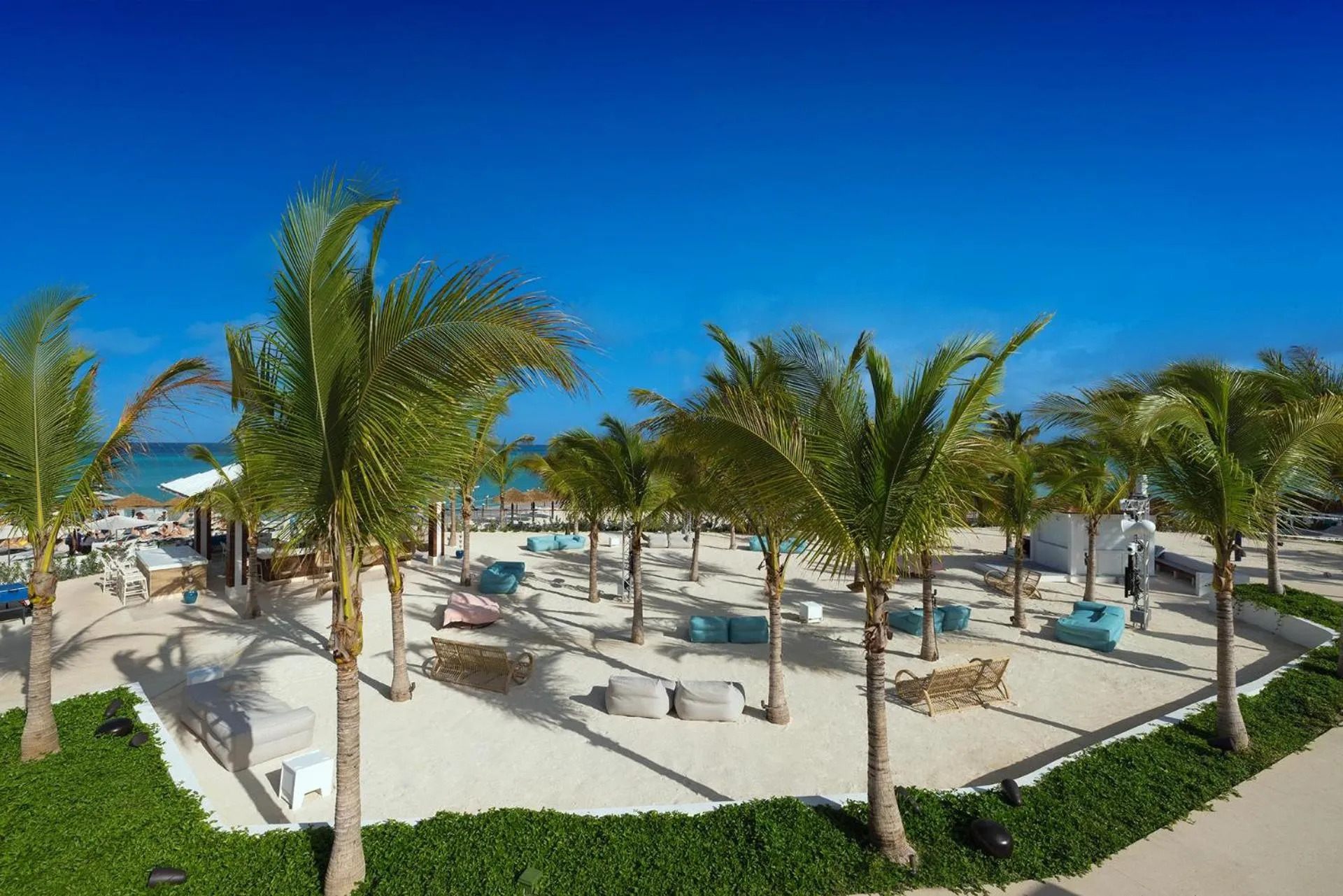 Beach in Sandals Royal Bahamian All Inclusive - Couples Only