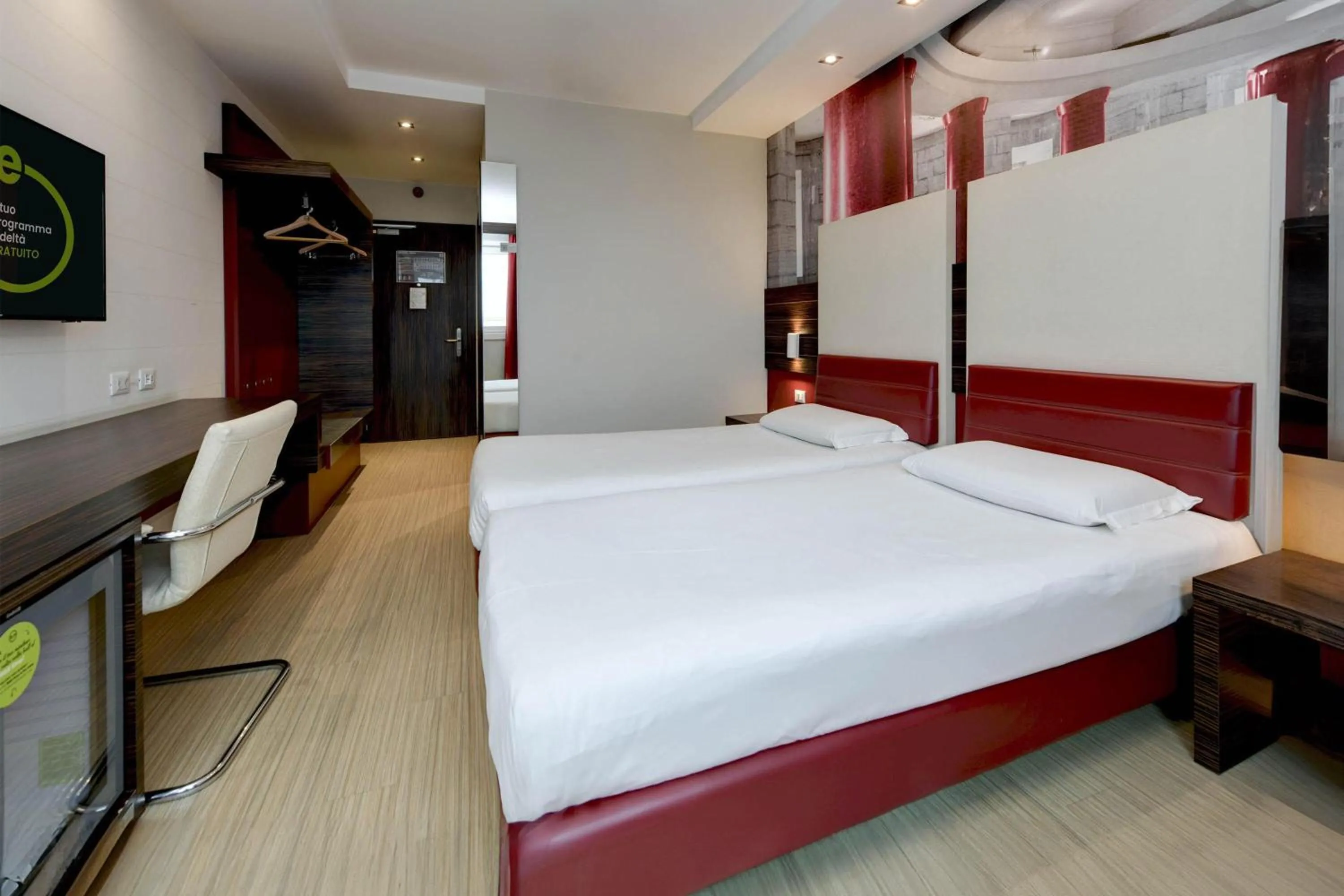 Photo of the whole room, Bed in B&B Hotel Trento