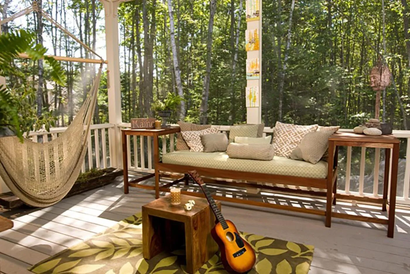 Seating area in Hidden Pond Resort