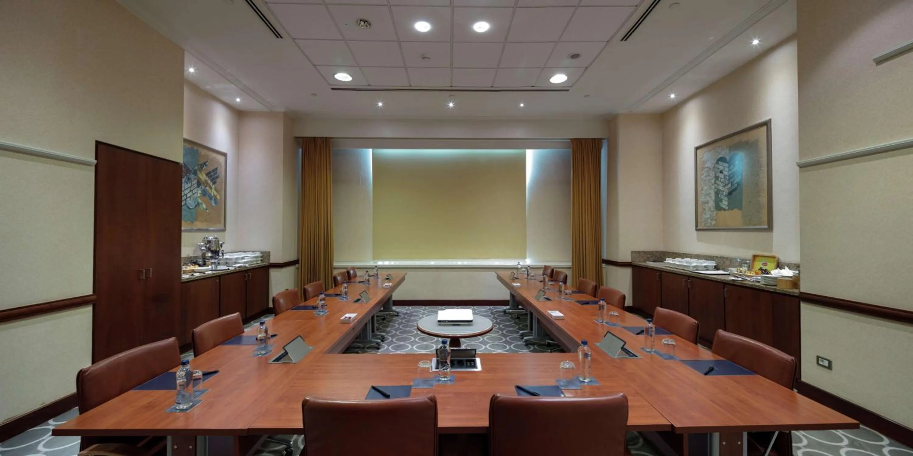 Meeting/conference room in Adana HiltonSA Hotel