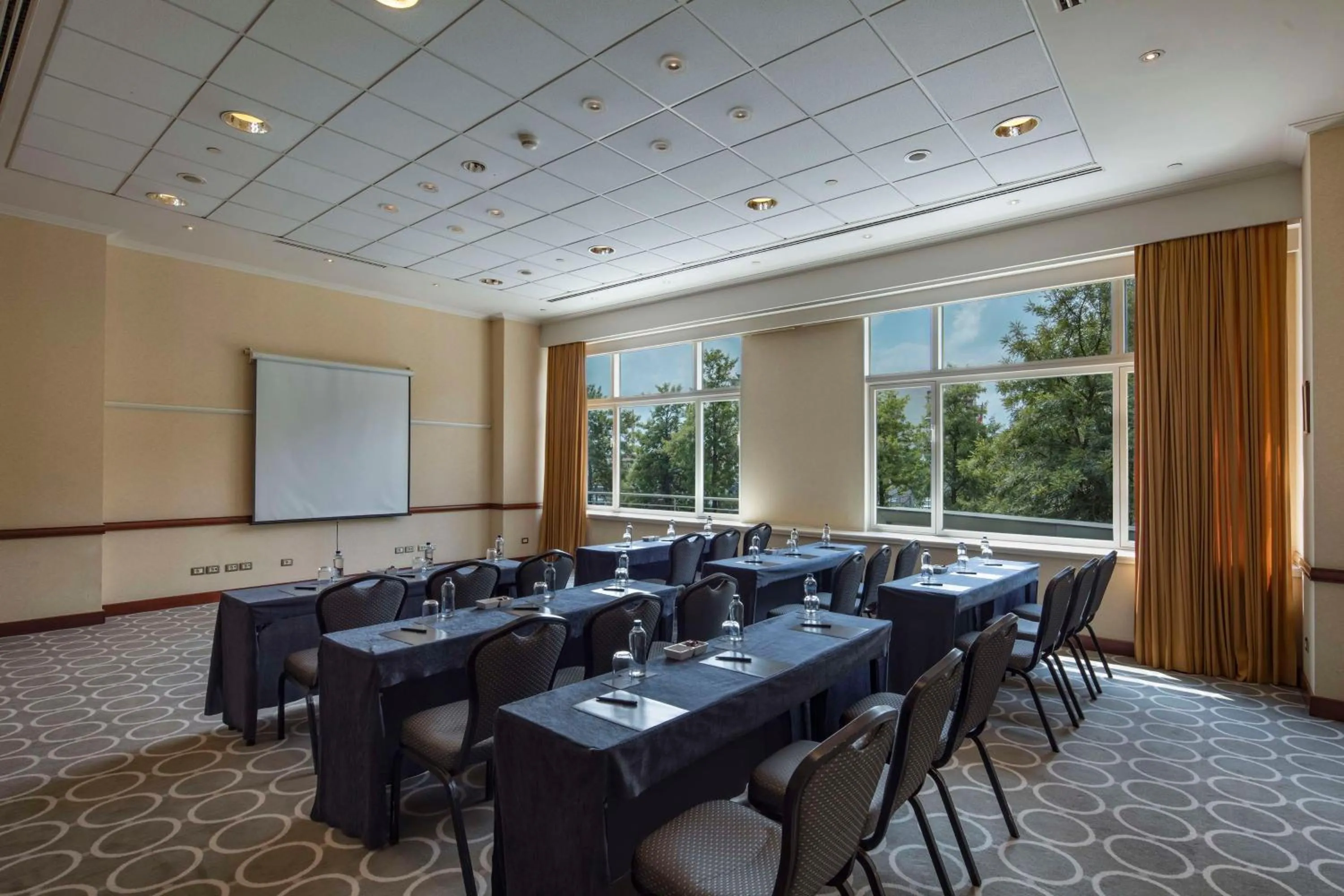 Meeting/conference room in Adana HiltonSA Hotel