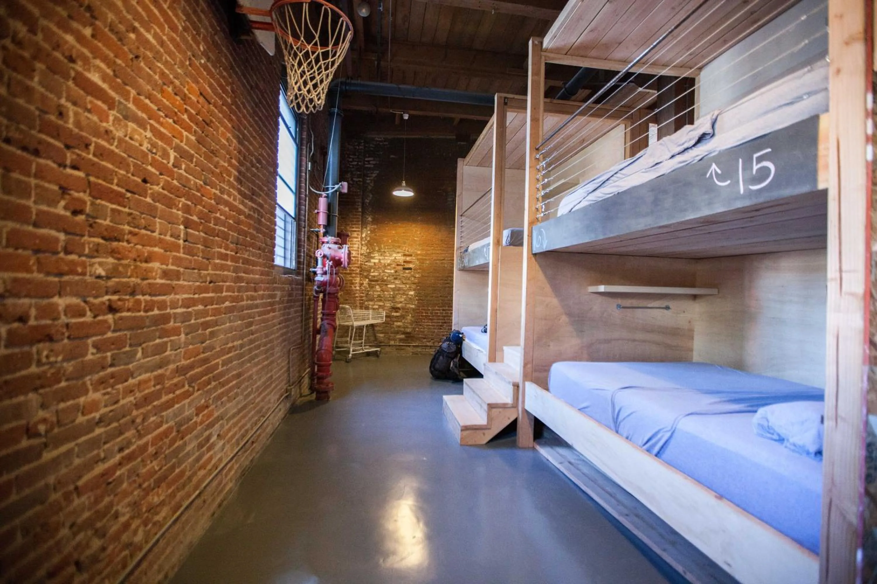 Photo of the whole room, Bed in PodShare DTLA