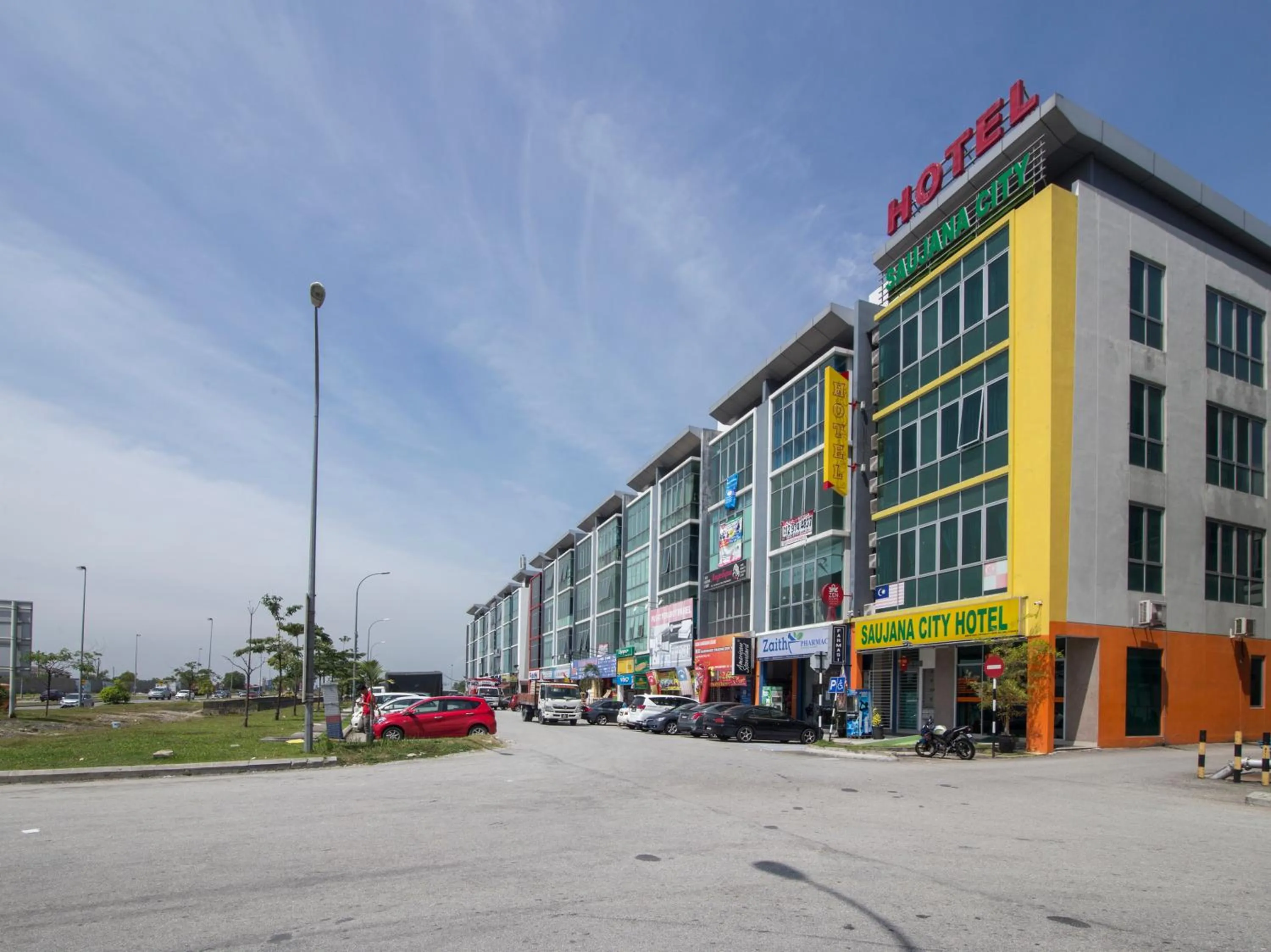 Facade/entrance in Saujana City Hotel