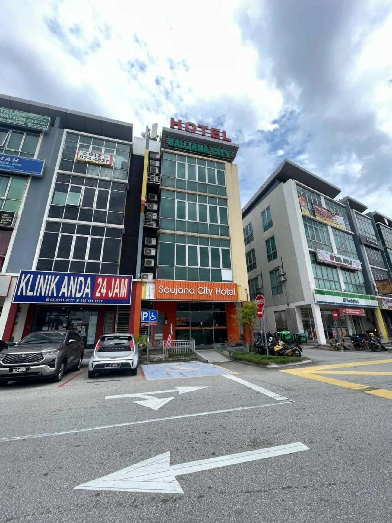 Property building in Saujana City Hotel