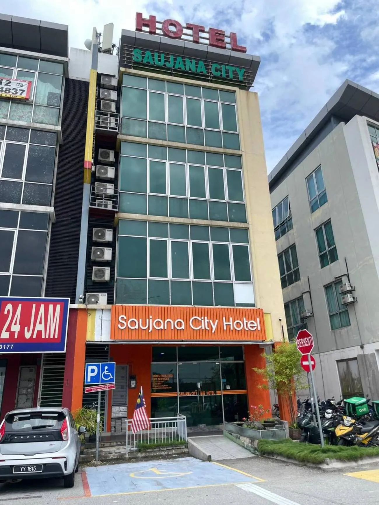 Property building in Saujana City Hotel