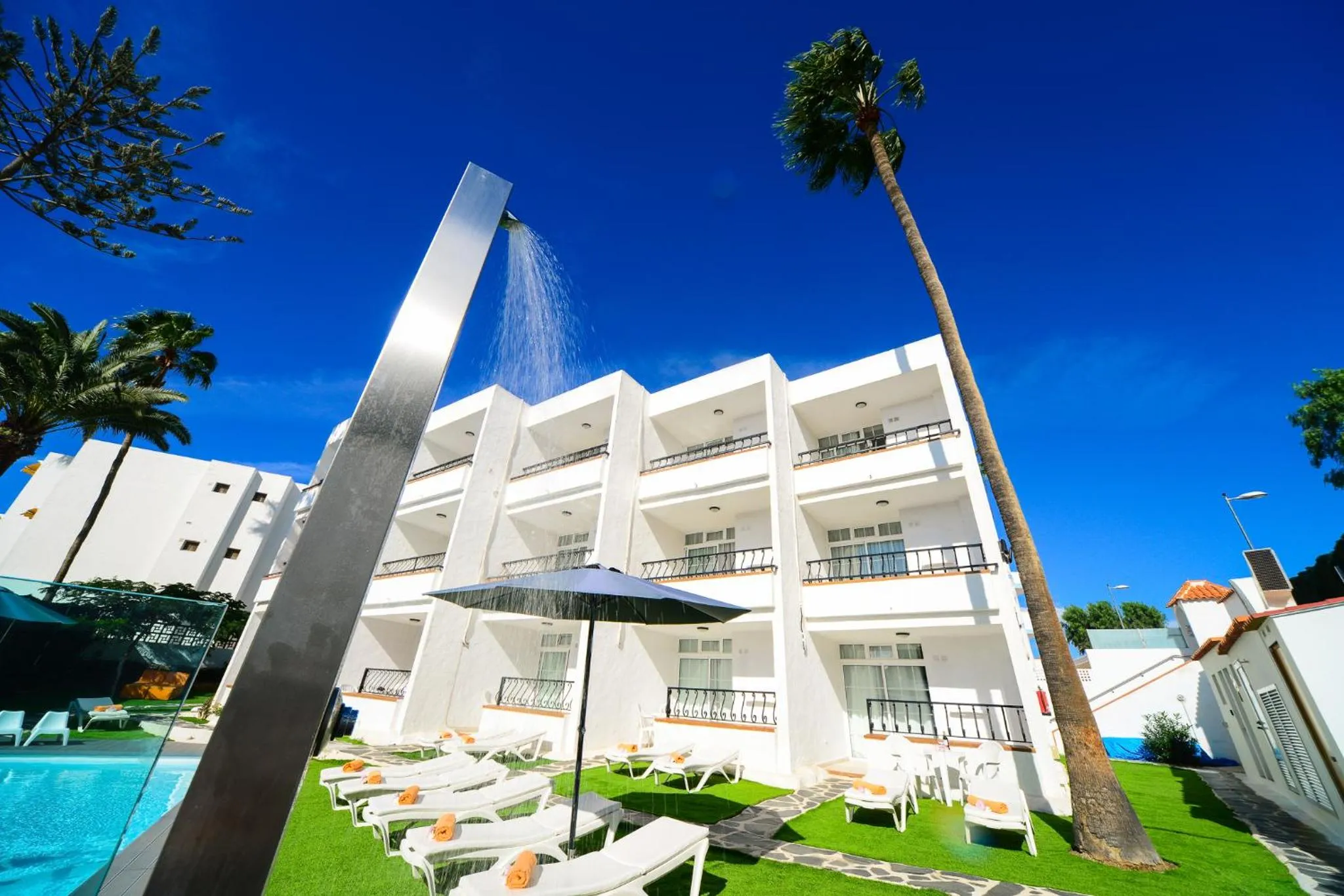 Swimming pool in Atlantic Sun Beach - Gay Men Only