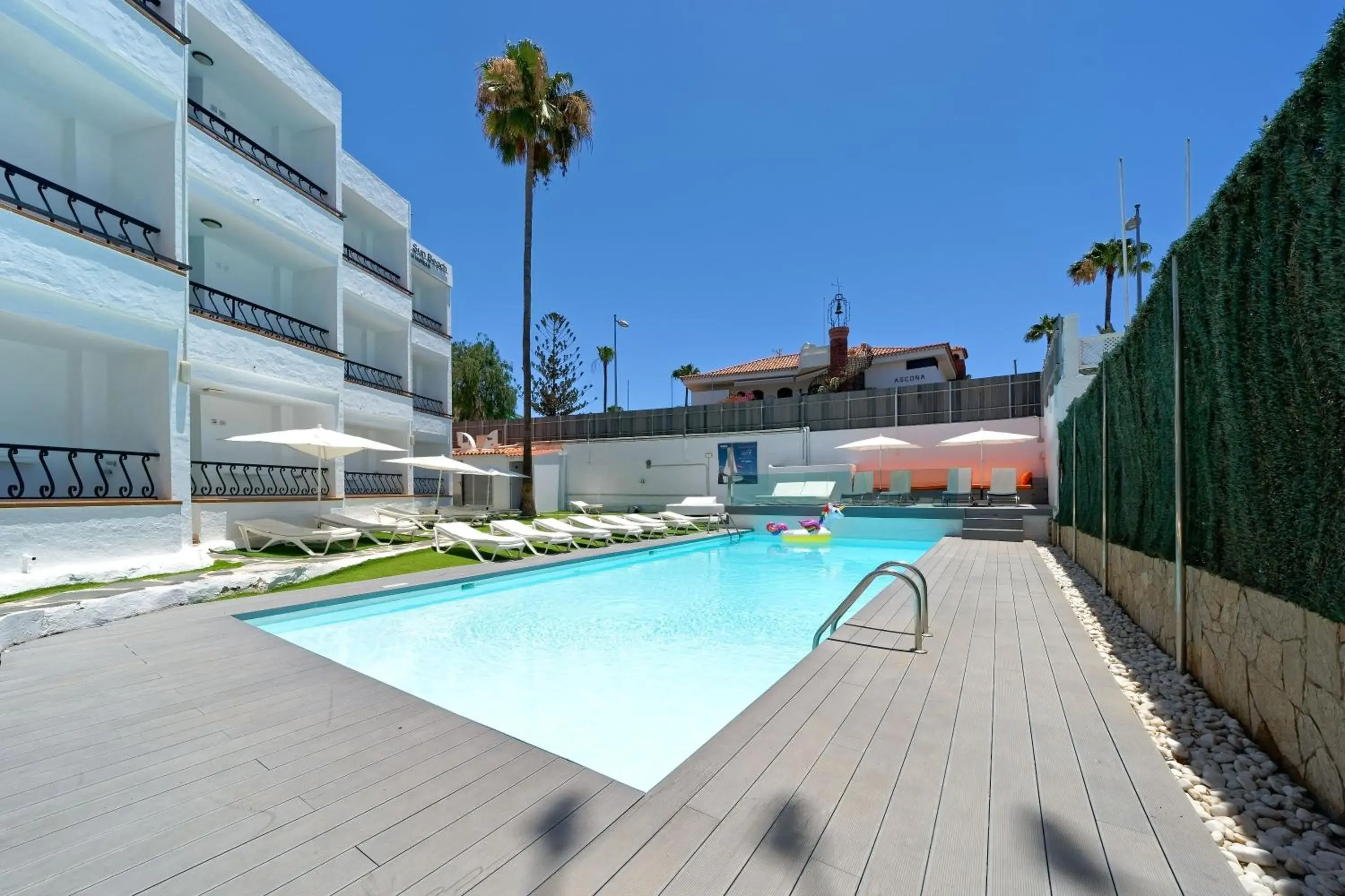 Property building in Atlantic Sun Beach - Gay Men Only Property building in Atlantic Sun Beach - Gay Men Only