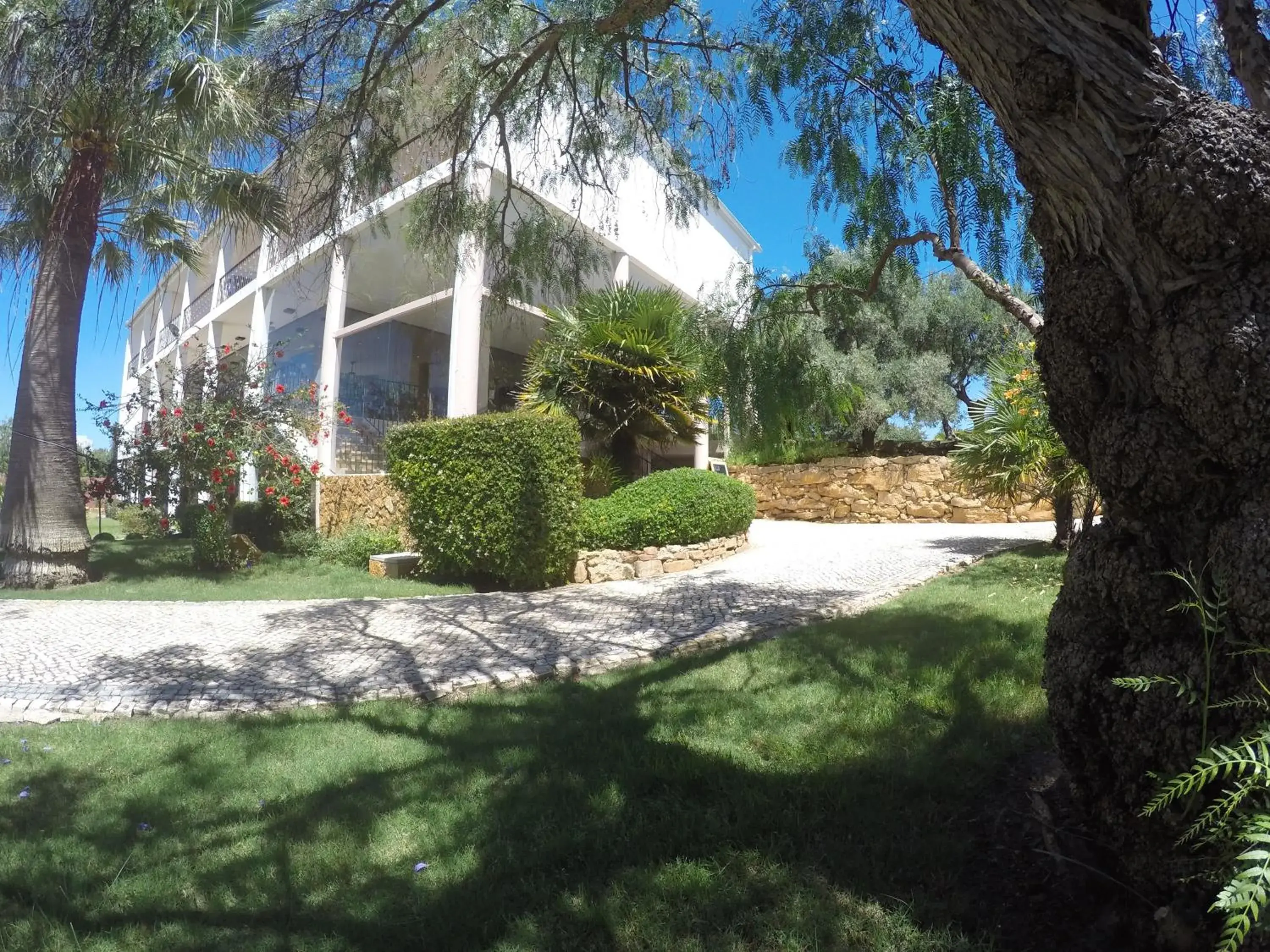 Facade/entrance in Luzmar Villas Facade/entrance in Luzmar Villas