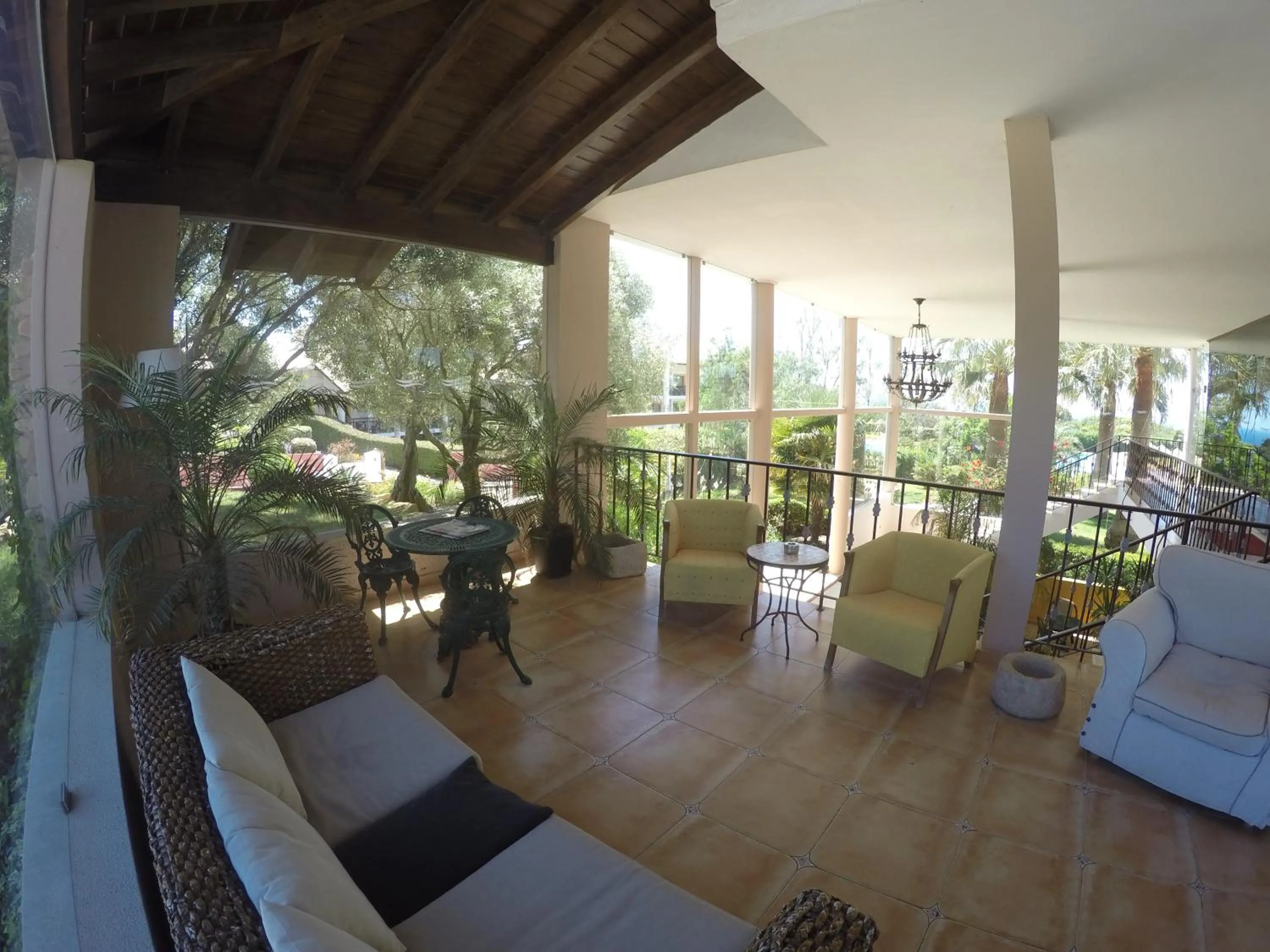 Lounge or bar in Luzmar Villas