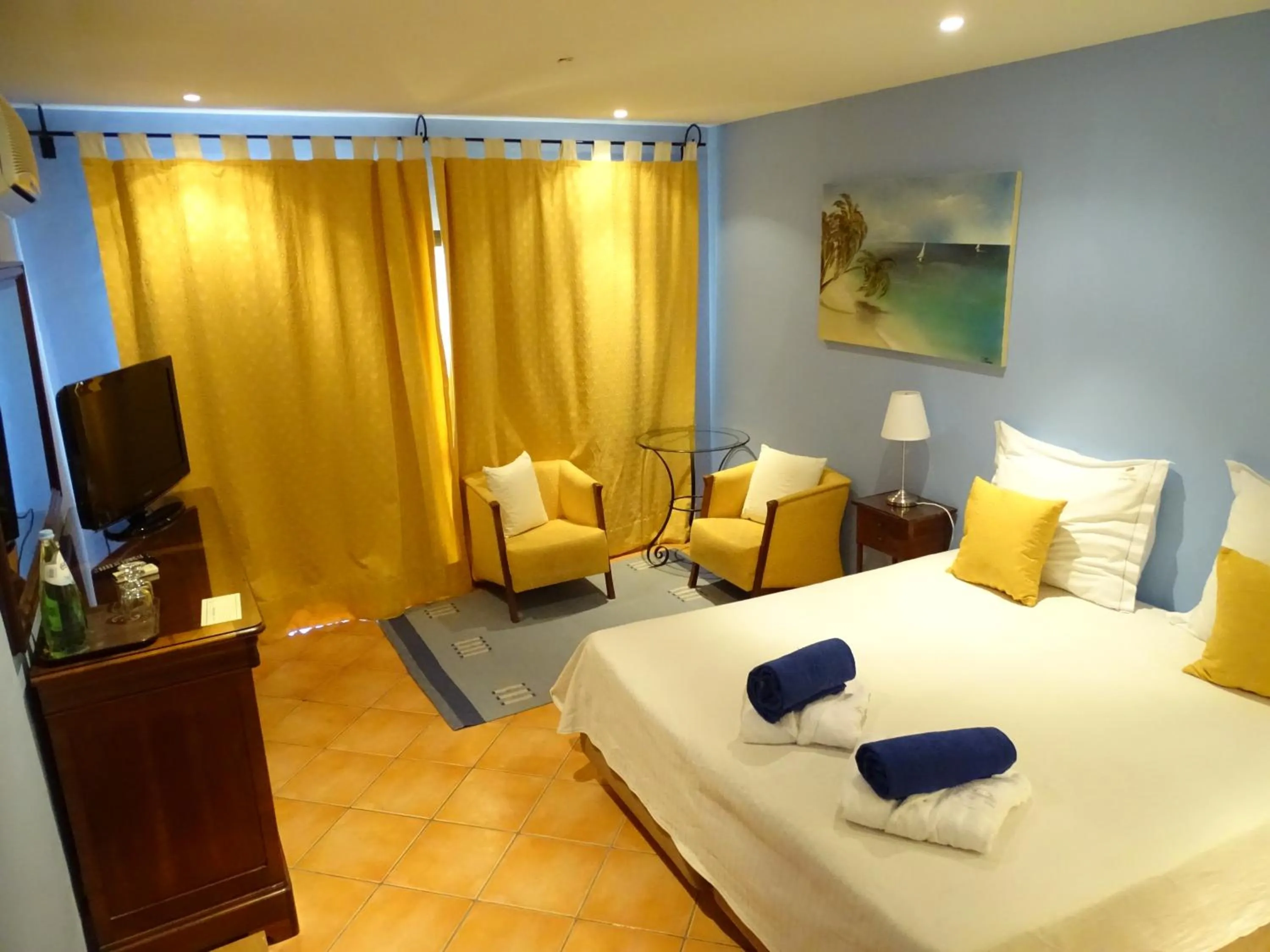 Bedroom, Bed in Luzmar Villas