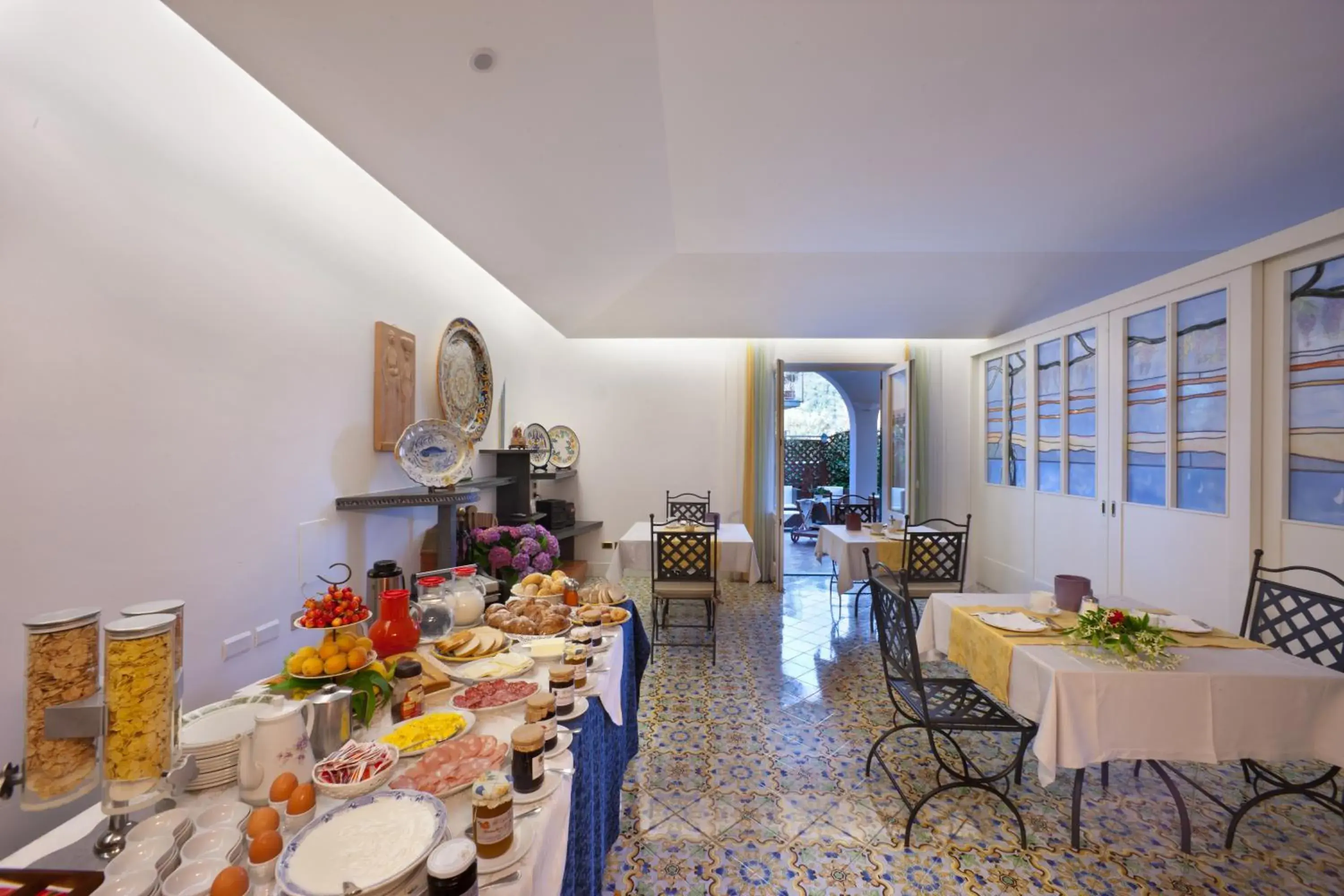 Buffet breakfast in Villa Pane Resort Buffet breakfast in Villa Pane Resort