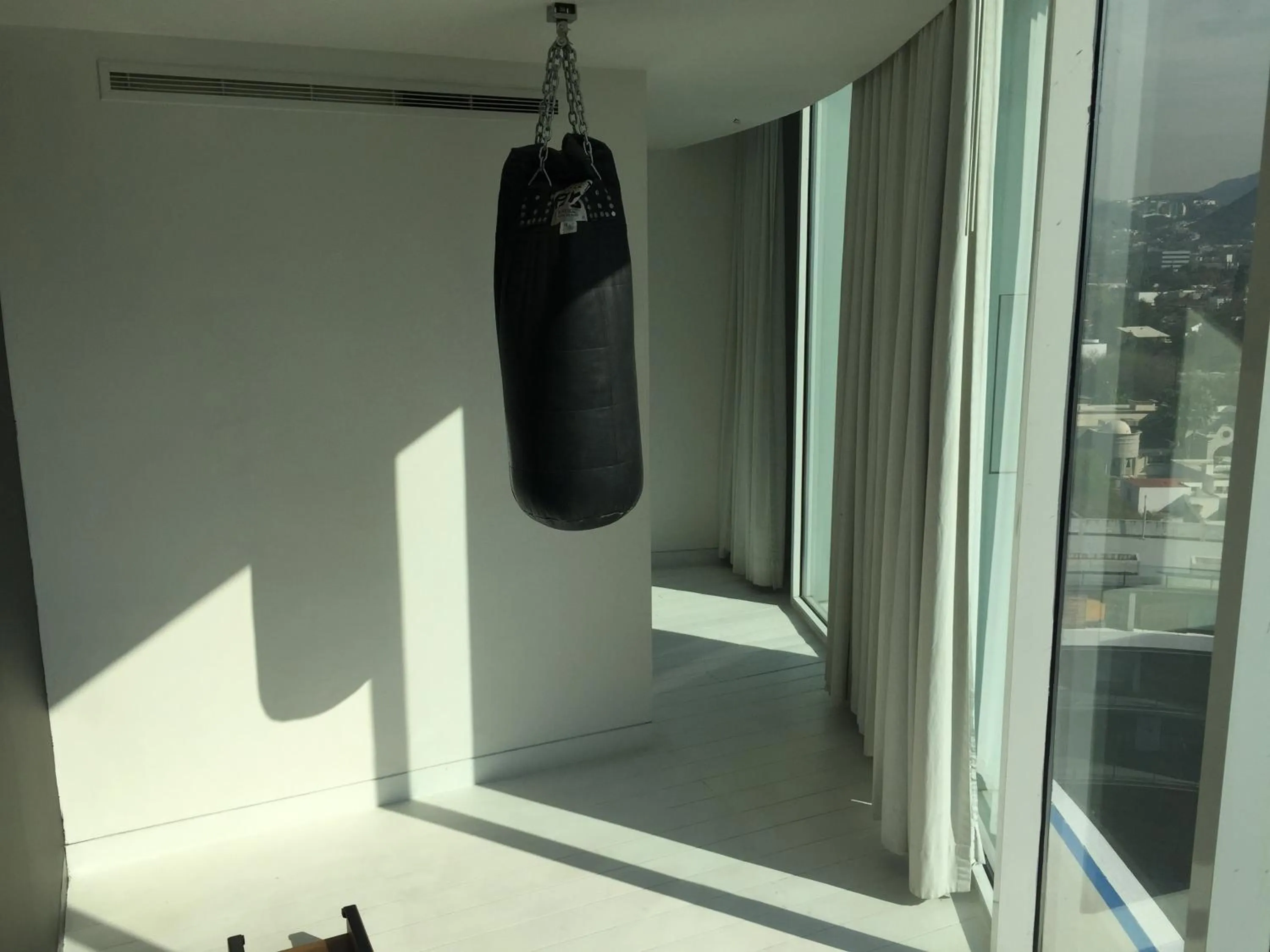 Fitness centre/facilities in Habita Monterrey, a Member of Design Hotels