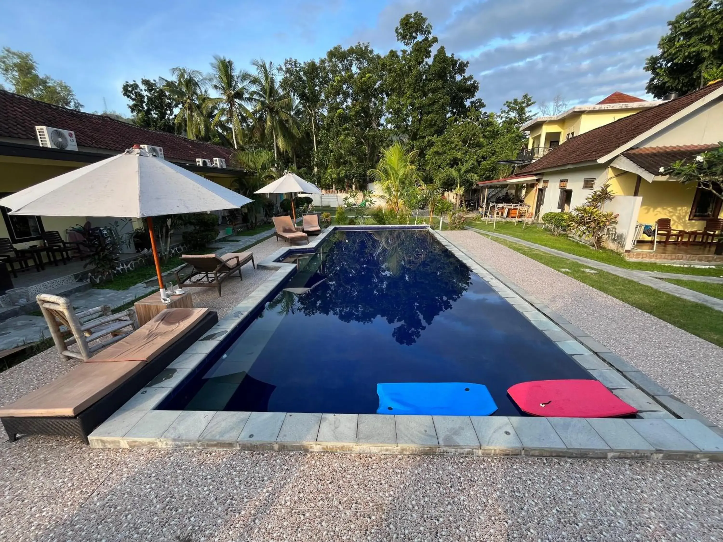 Kuta Lodge Homestay Kuta Lodge Homestay