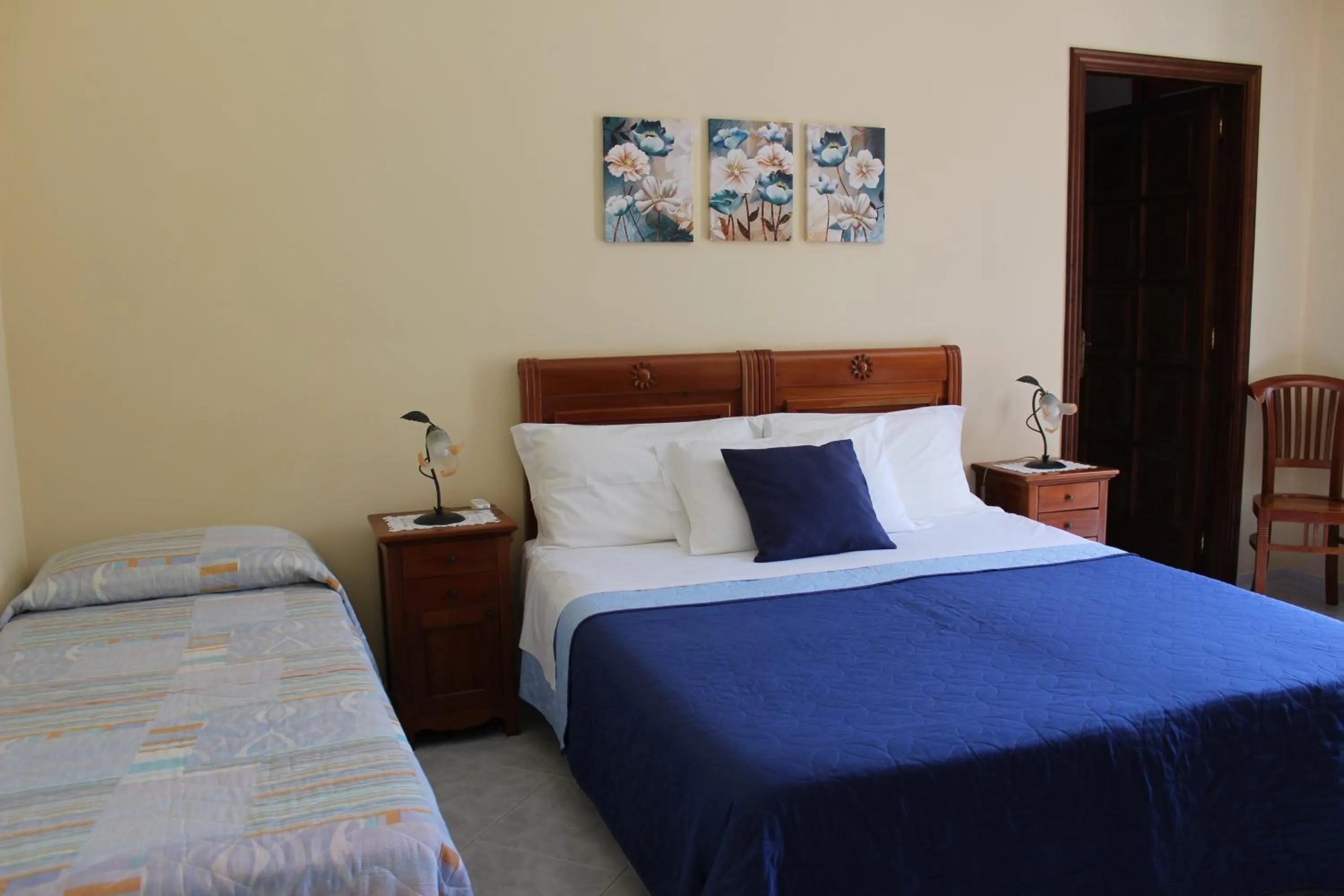 Bed in Raggio di Sole Bed & Breakfast