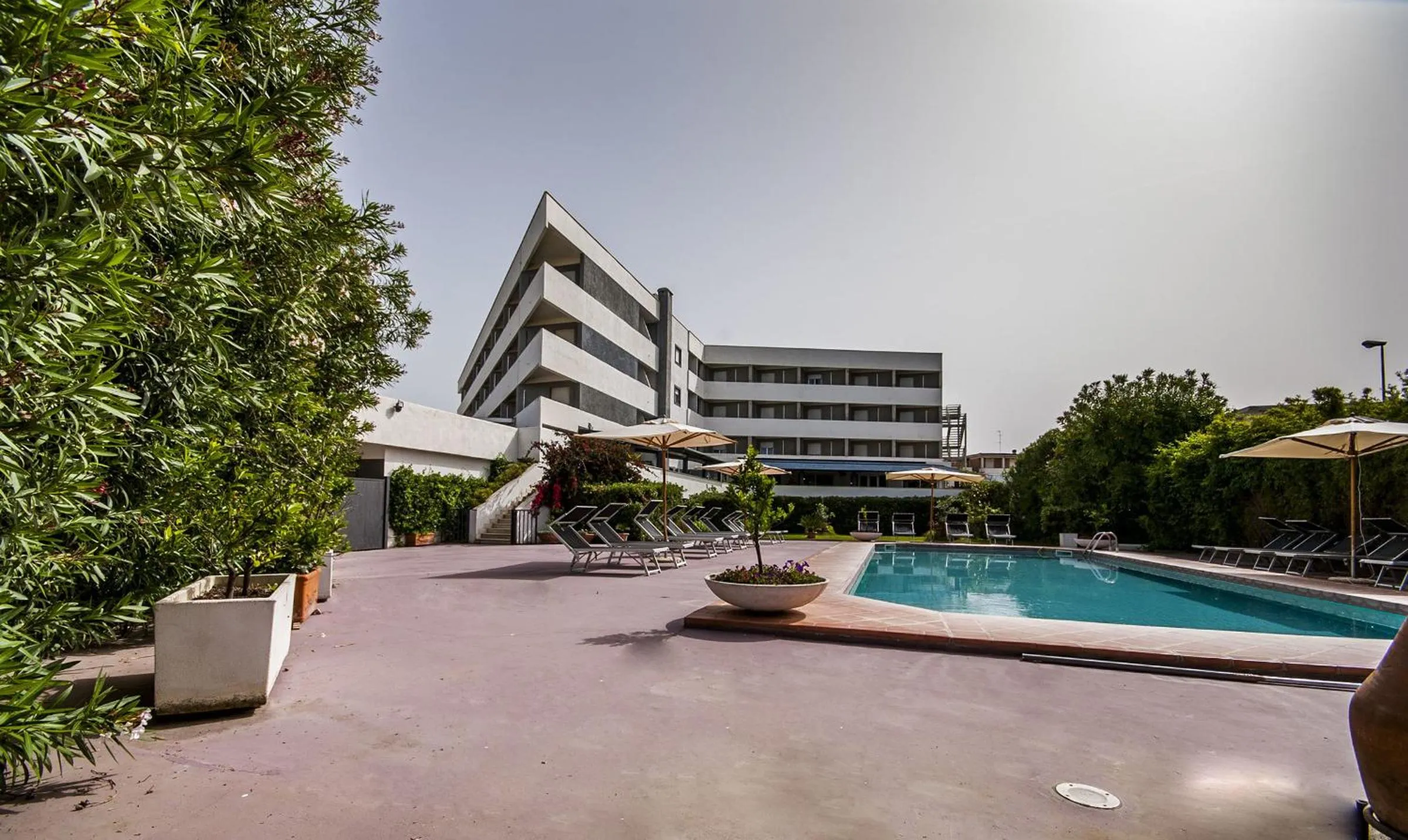 Day in Hotel Enterprise