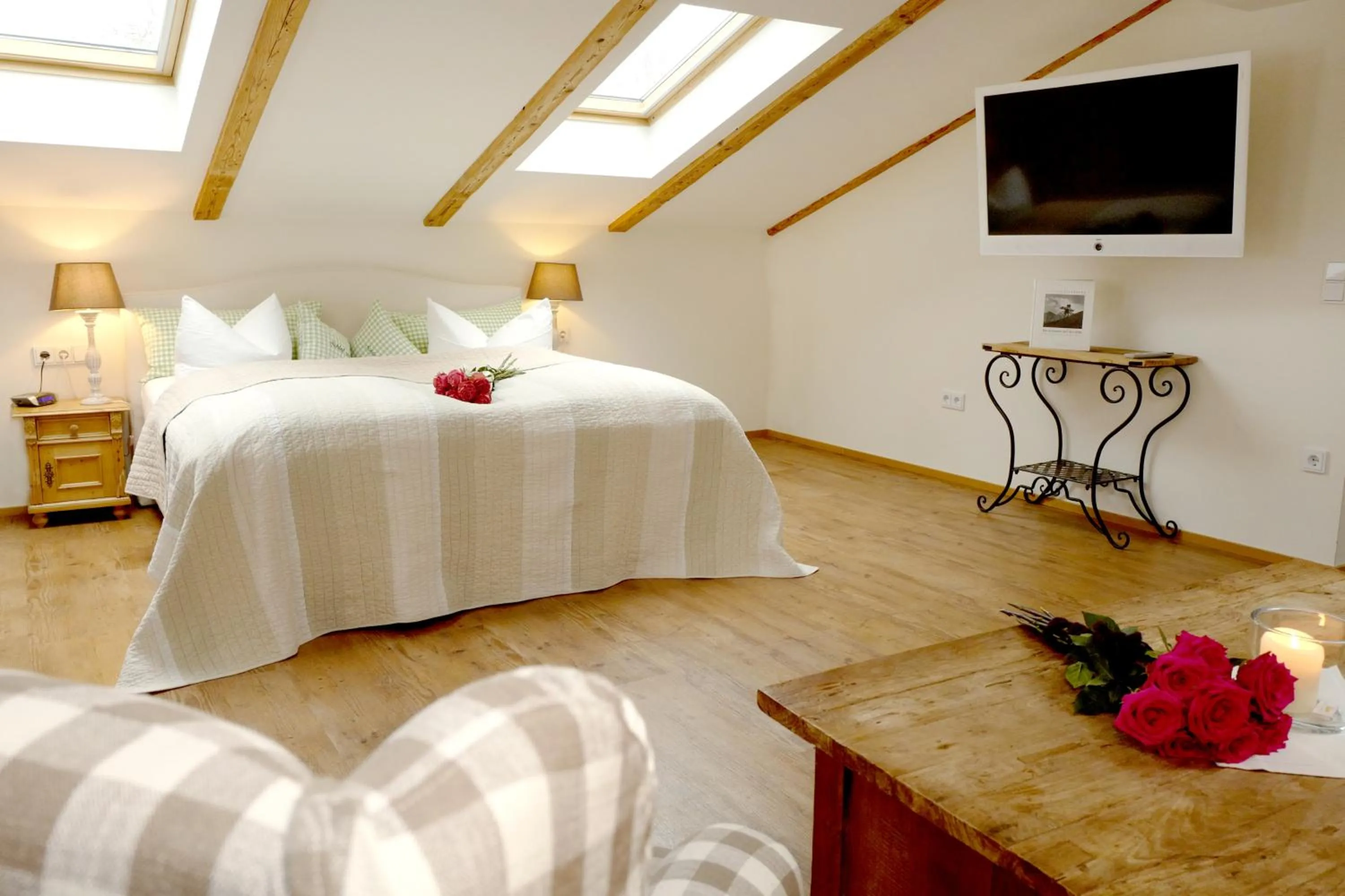 Bed in Hotel Maier zum Kirschner