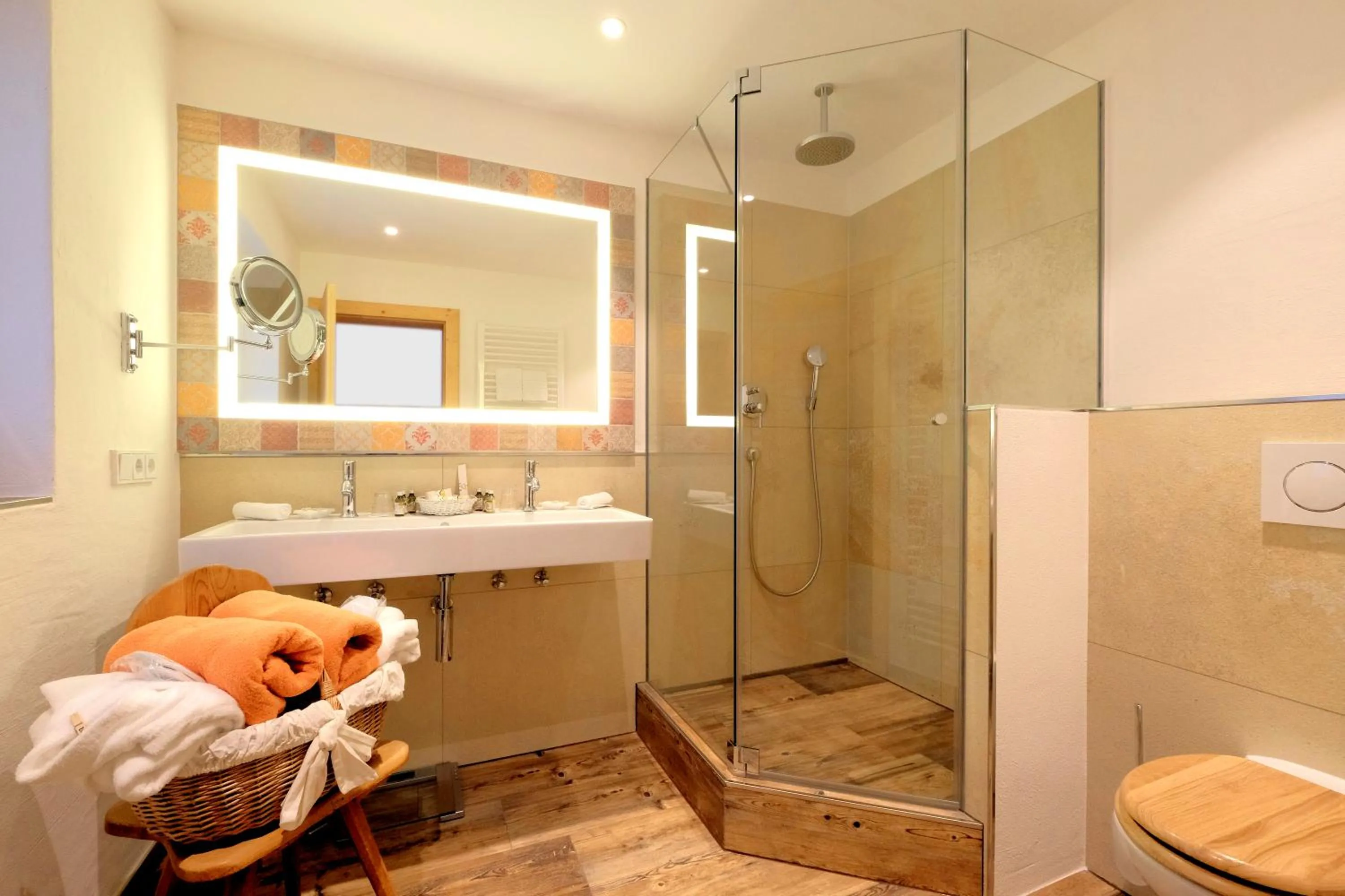 Bathroom in Hotel Maier zum Kirschner