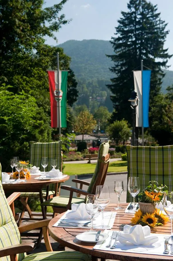 Restaurant/places to eat in Hotel Maier zum Kirschner