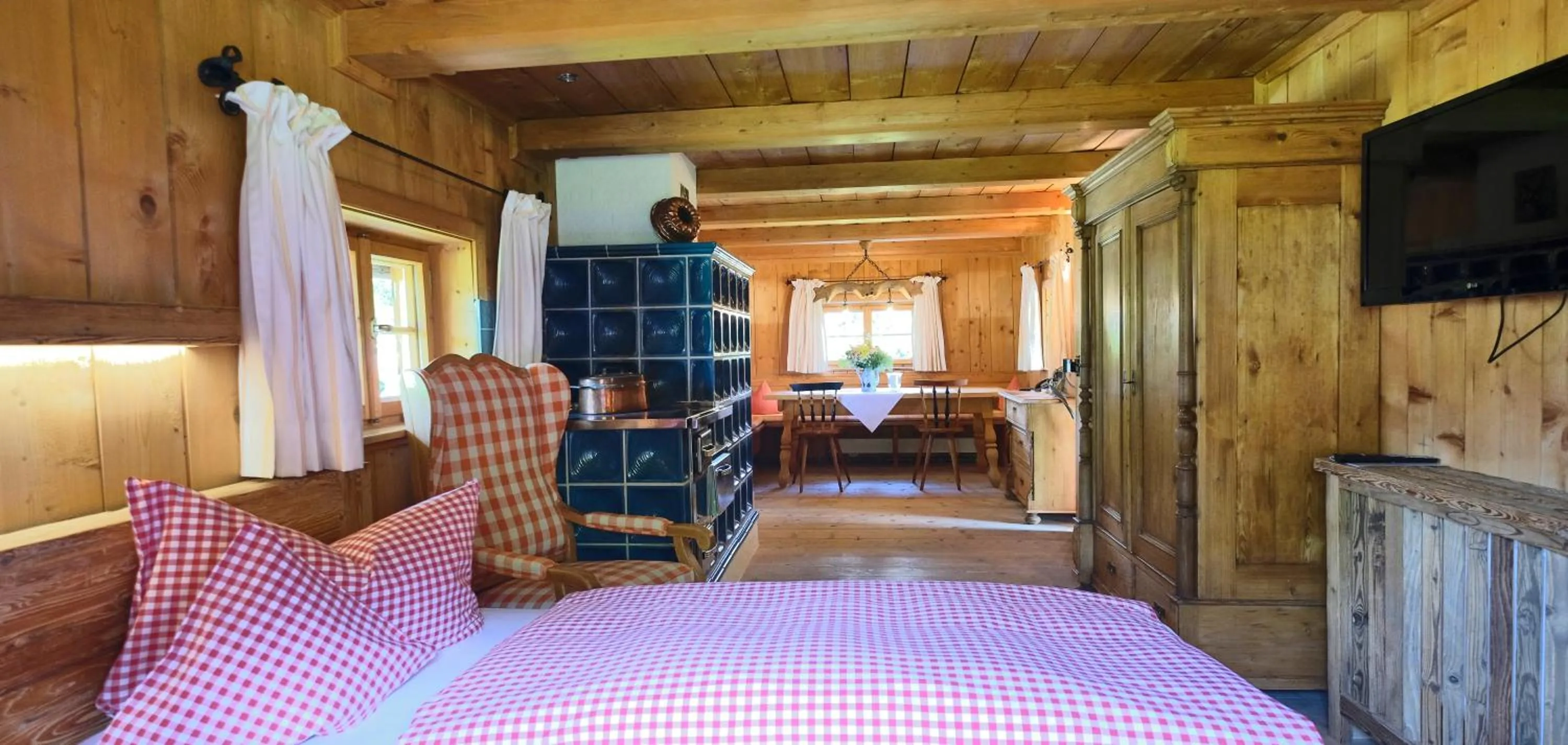 Photo of the whole room, Bed in Hotel Maier zum Kirschner