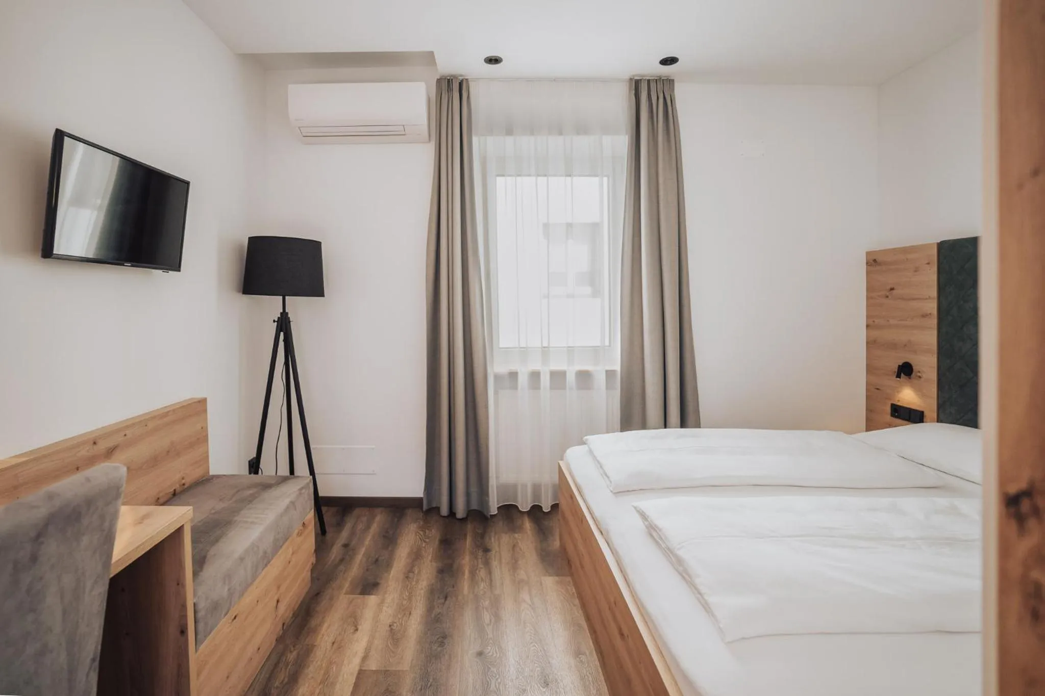 Photo of the whole room, Bed in Feichter Hotel & Bistro