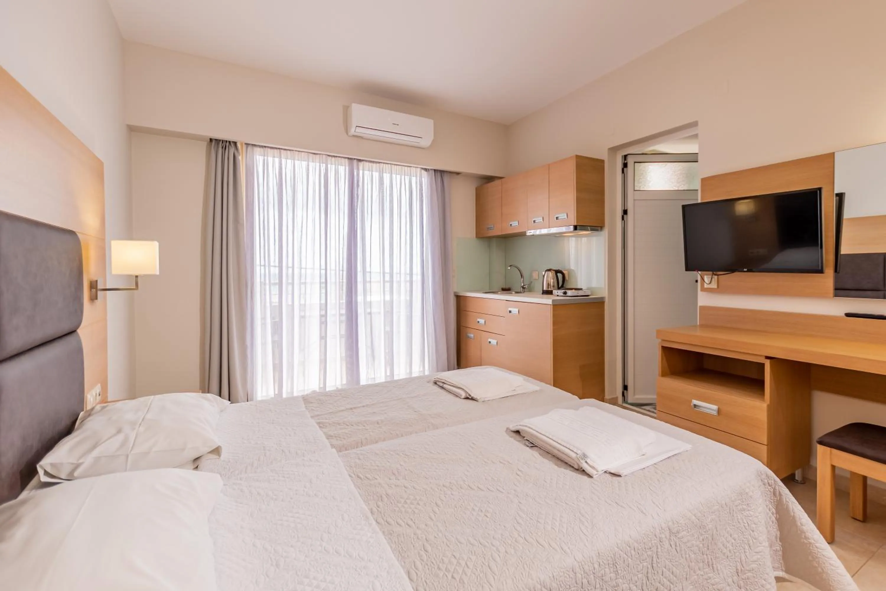 Photo of the whole room in Pleasure Beach Hotel