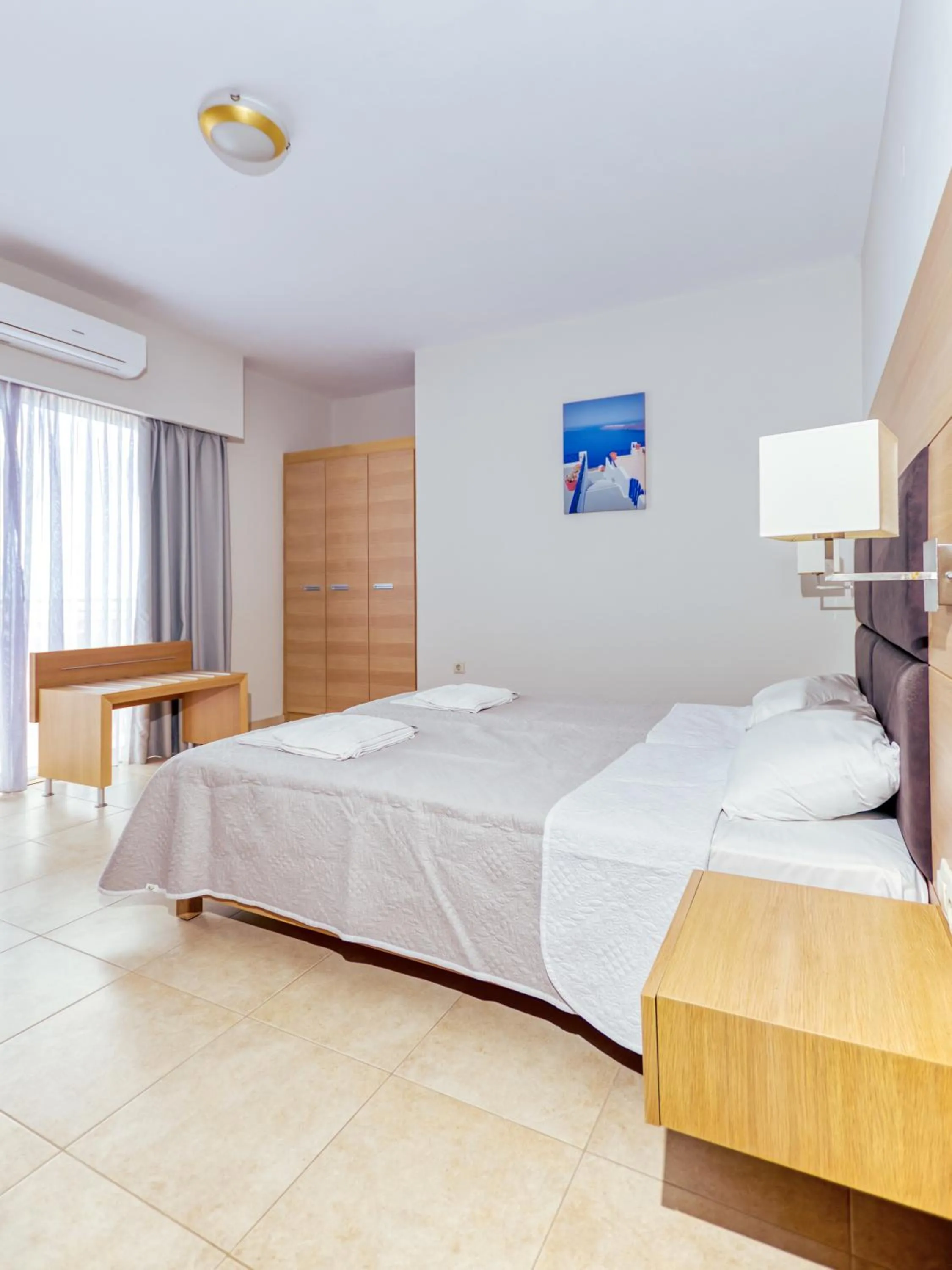 Bed in Pleasure Beach Hotel