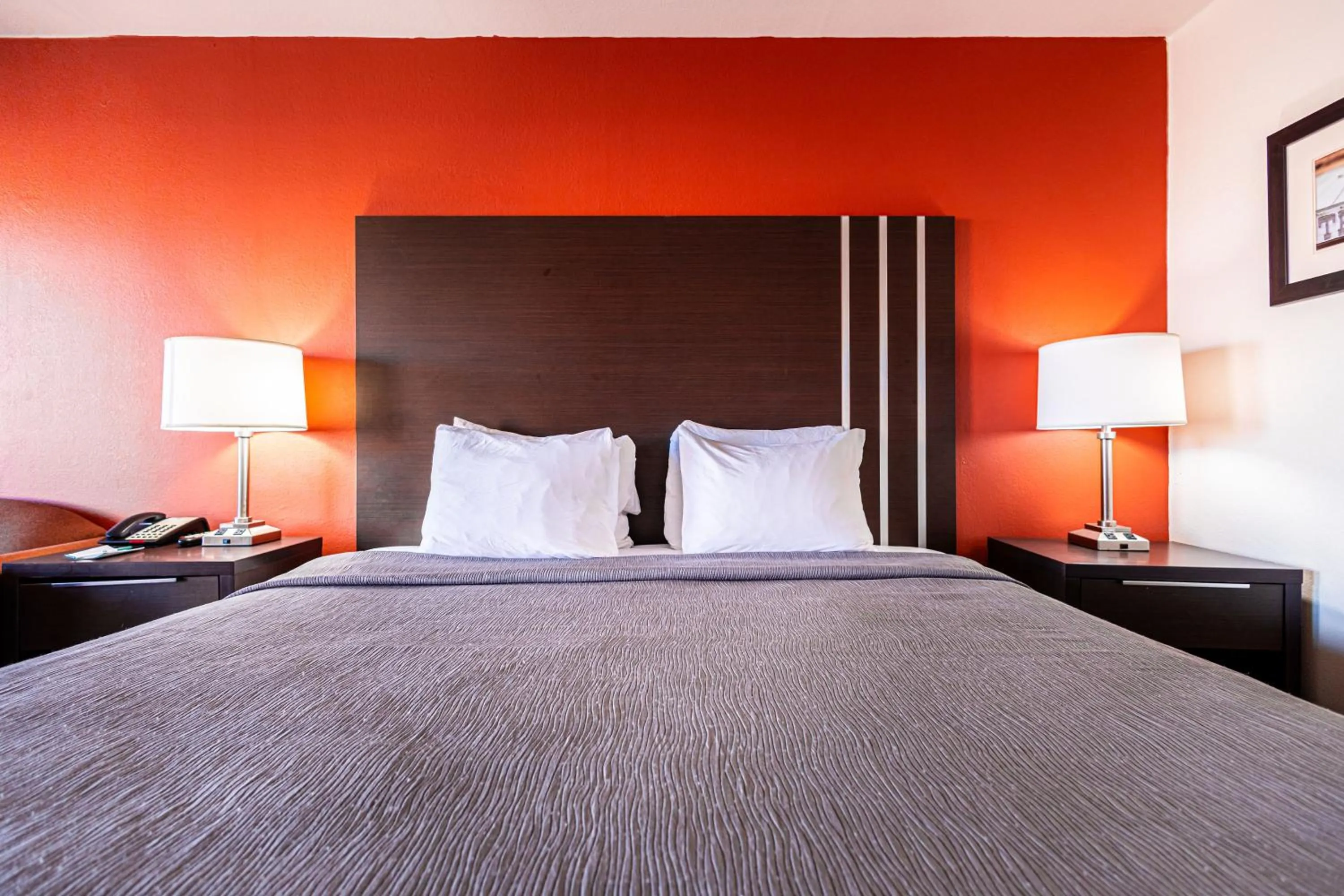 Bedroom, Bed in Quality Inn Amarillo I-40 East