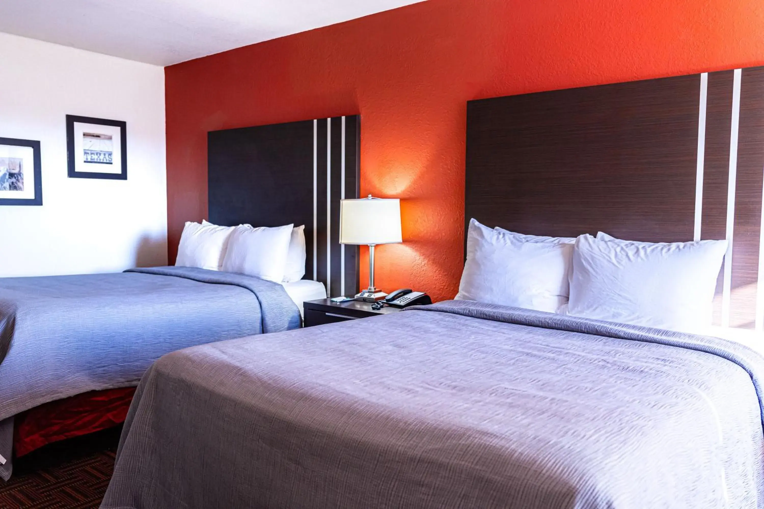 Bedroom, Bed in Quality Inn Amarillo I-40 East Bedroom, Bed in Quality Inn Amarillo I-40 East