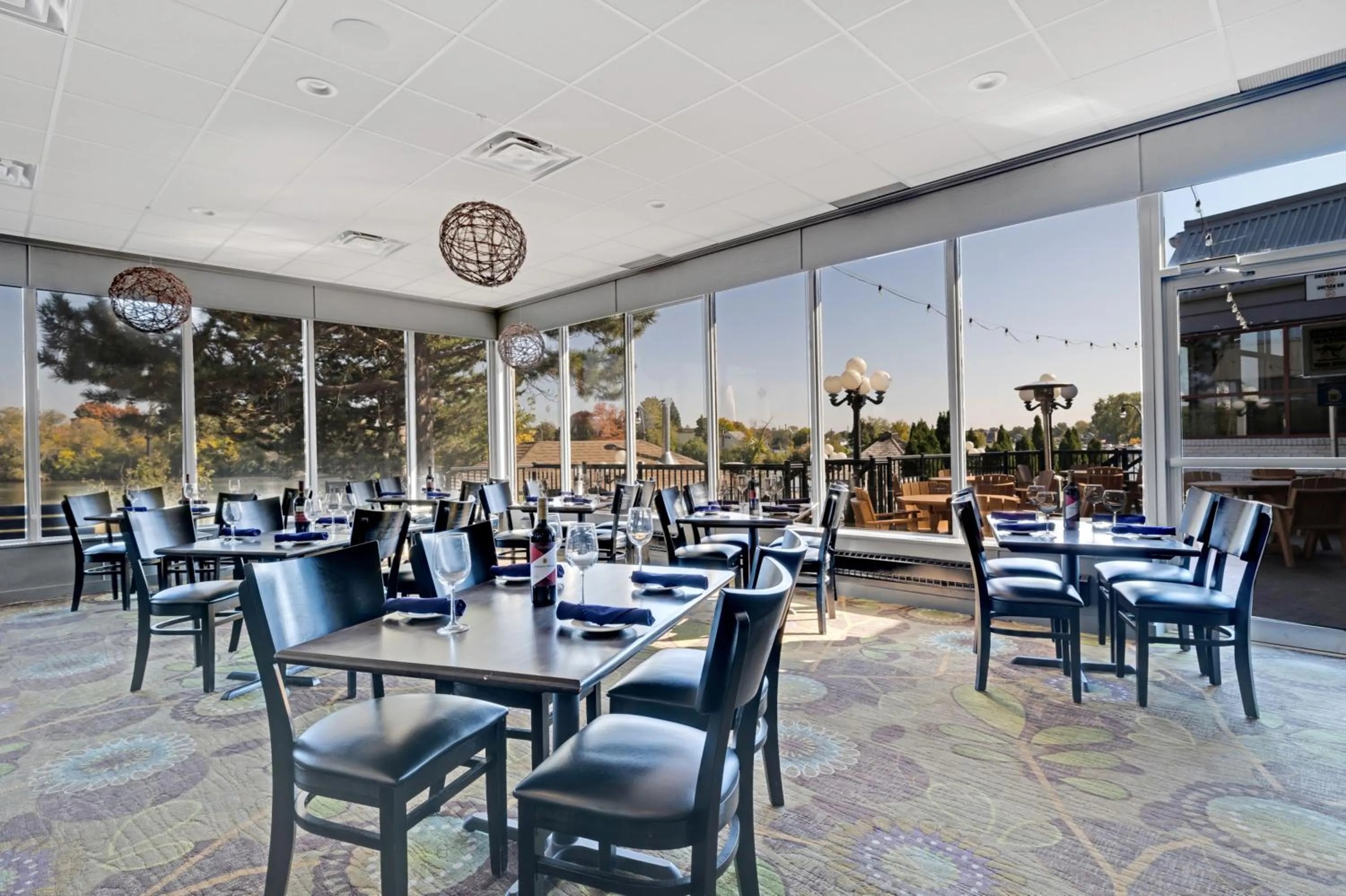Restaurant/places to eat in Holiday Inn Hotel Peterborough Waterfront by IHG