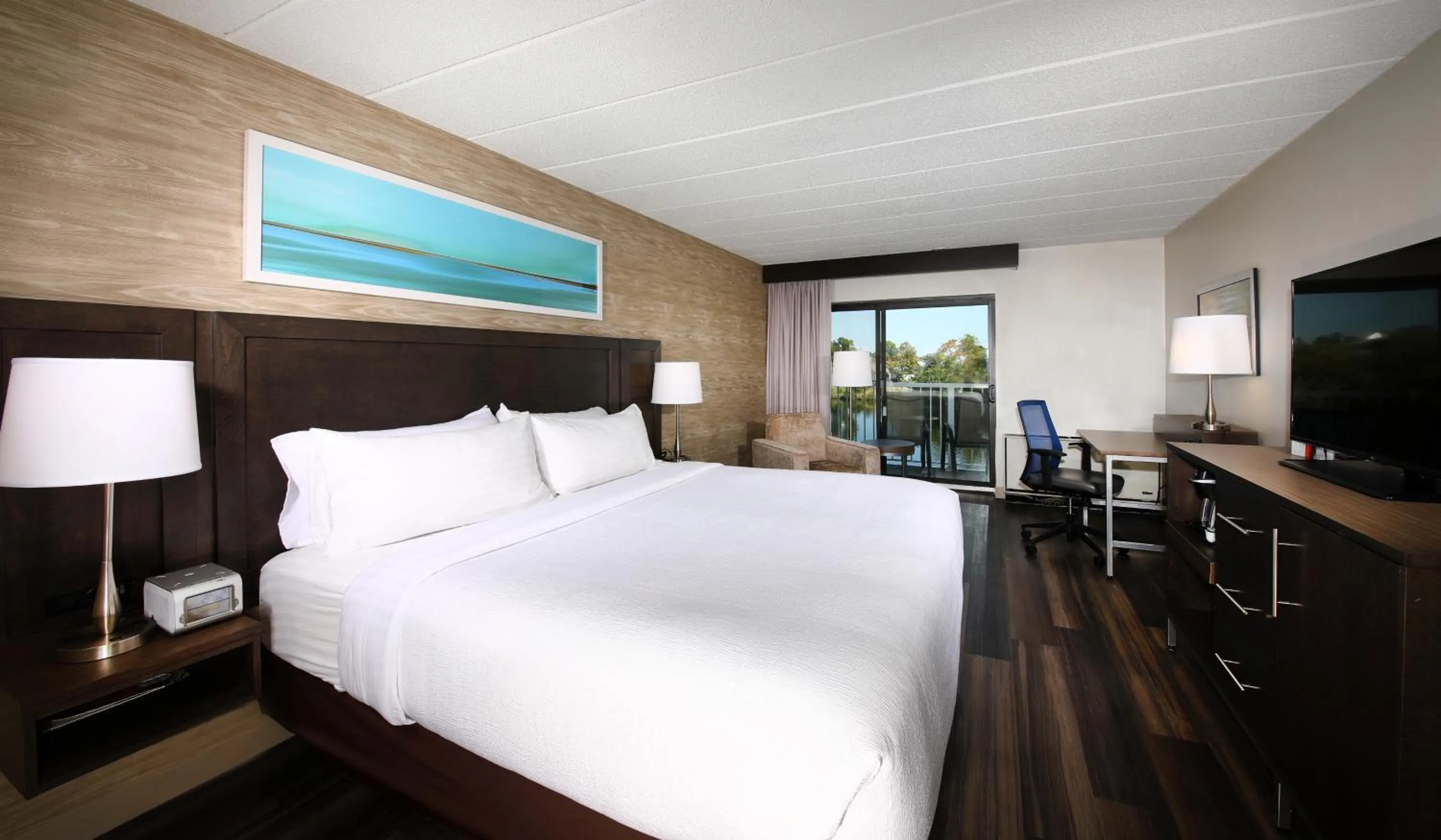 Photo of the whole room, Bed in Holiday Inn Hotel Peterborough Waterfront by IHG