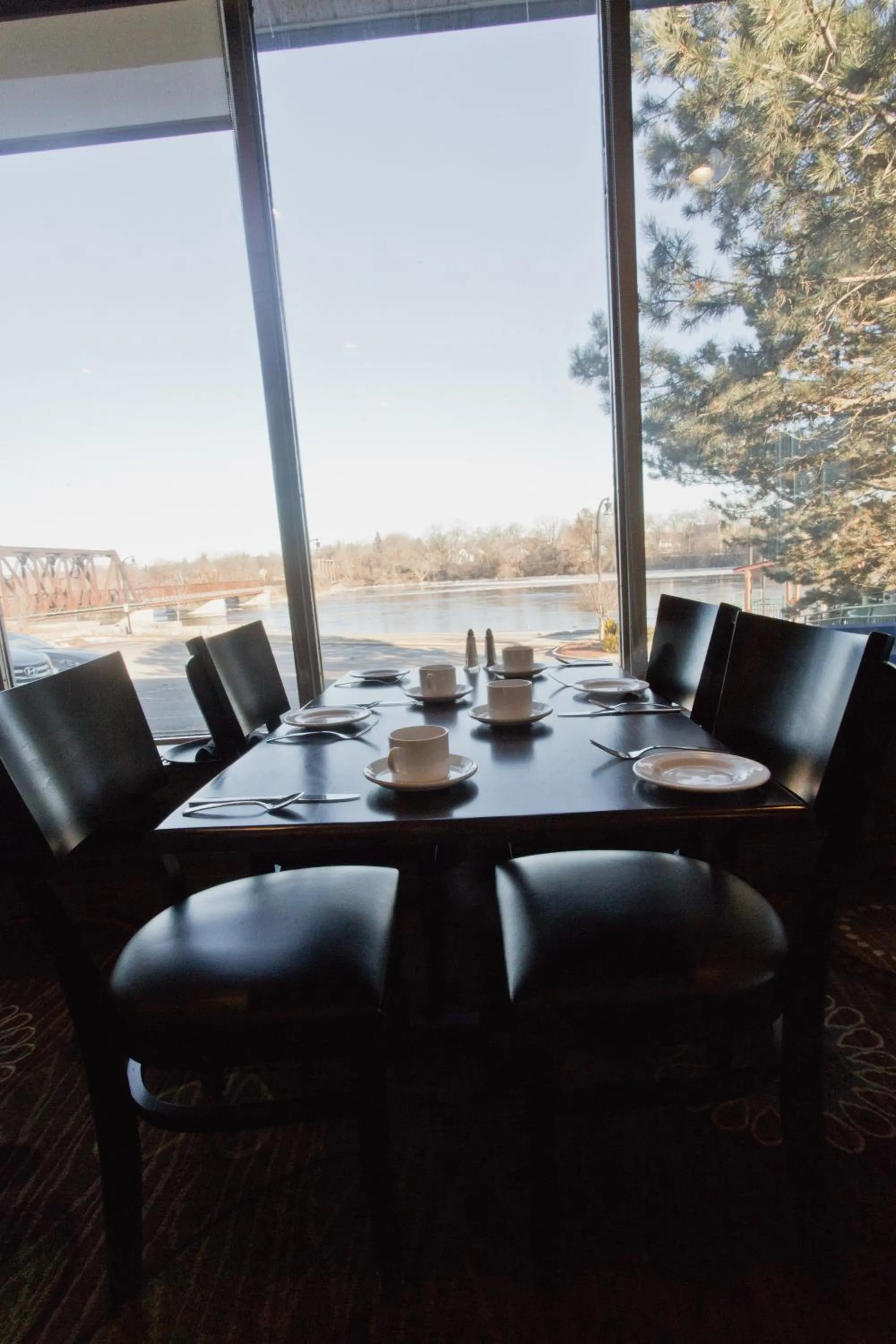 Restaurant/places to eat in Holiday Inn Hotel Peterborough Waterfront by IHG