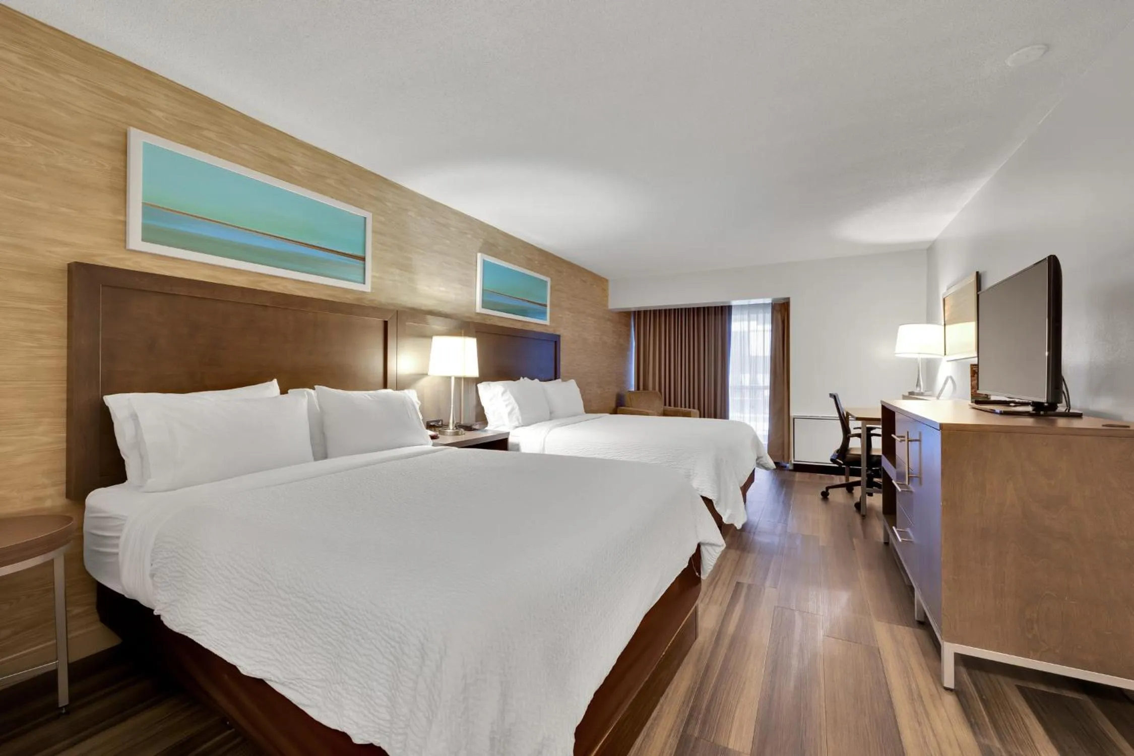 Bed in Holiday Inn Hotel Peterborough Waterfront by IHG