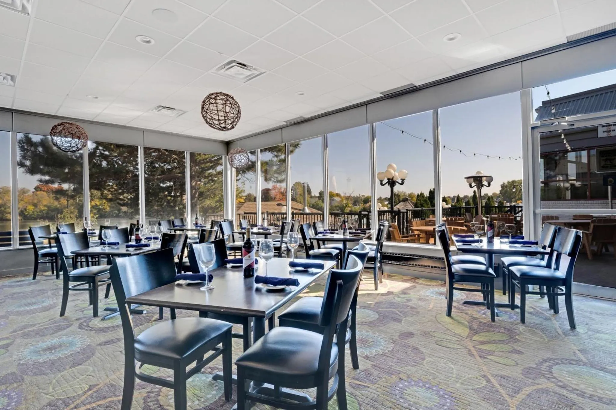 Restaurant/places to eat in Holiday Inn Hotel Peterborough Waterfront by IHG