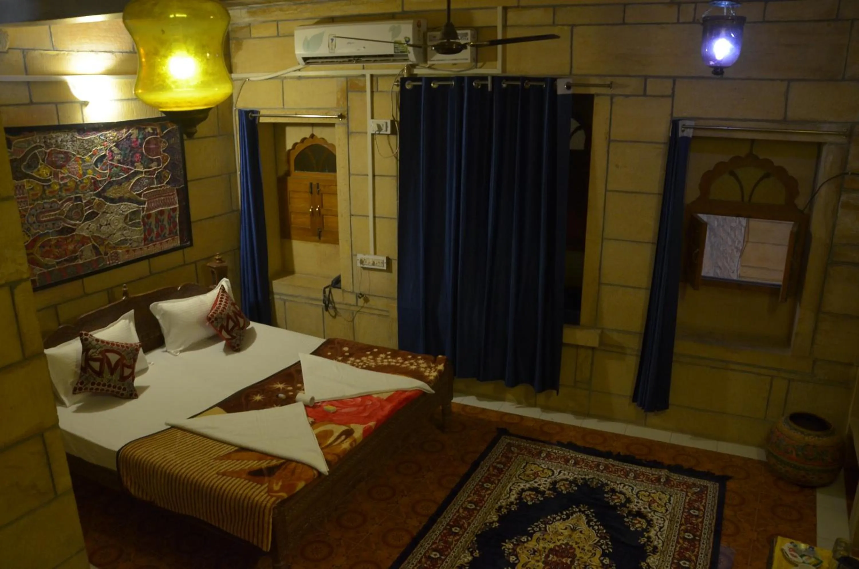 Bed in Hotel Siddhartha