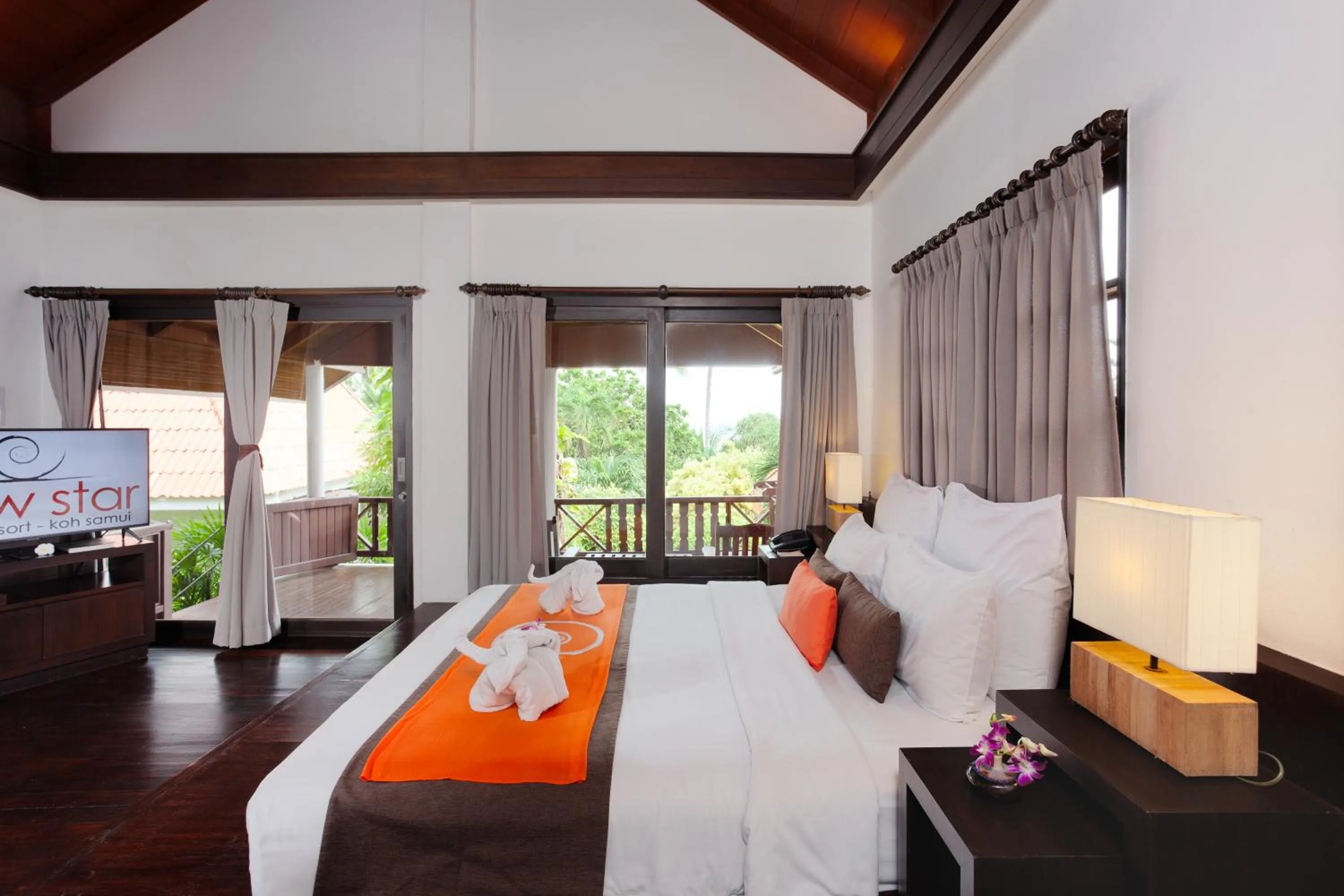 Bed in New Star Beach Resort