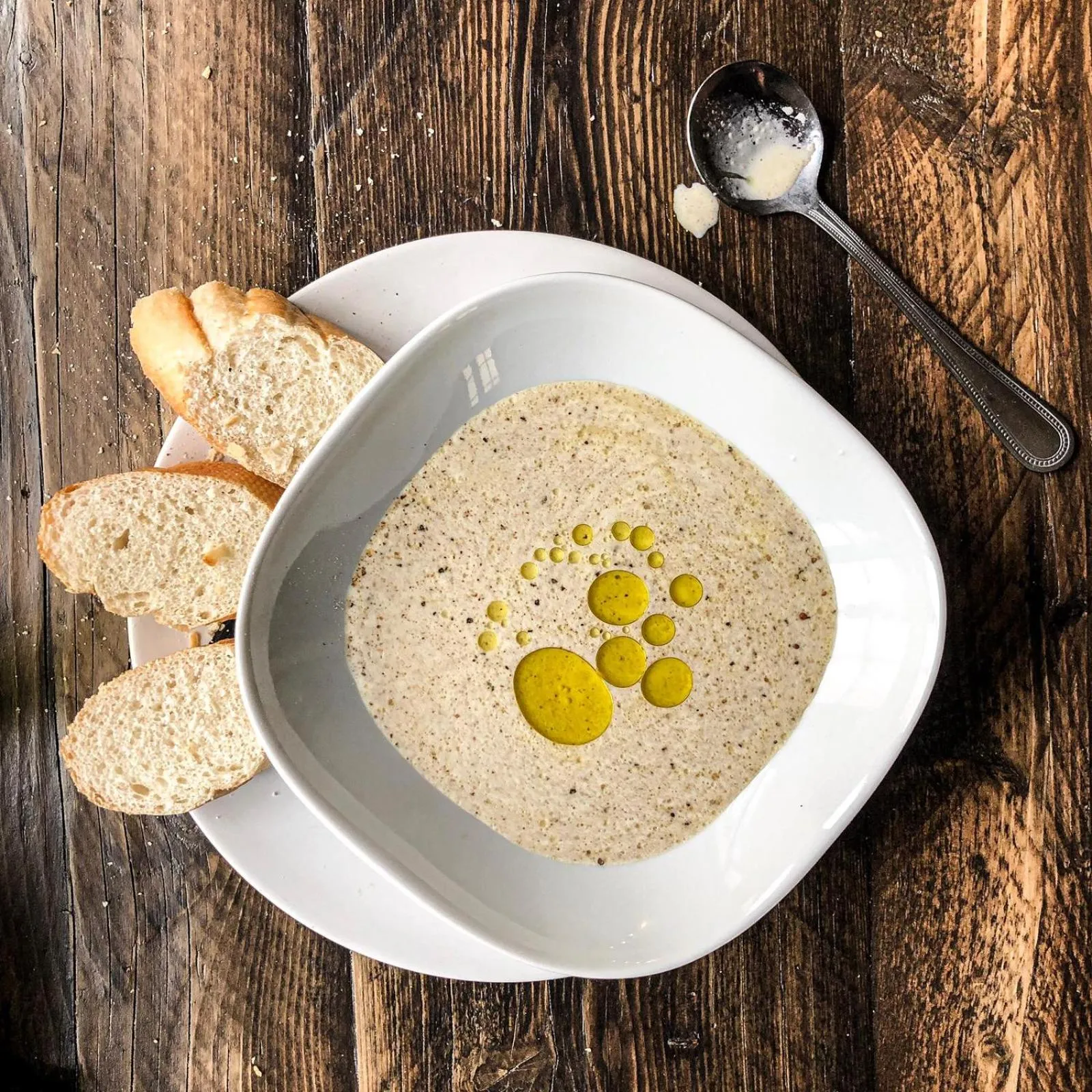 Restaurant/places to eat in The Dukes