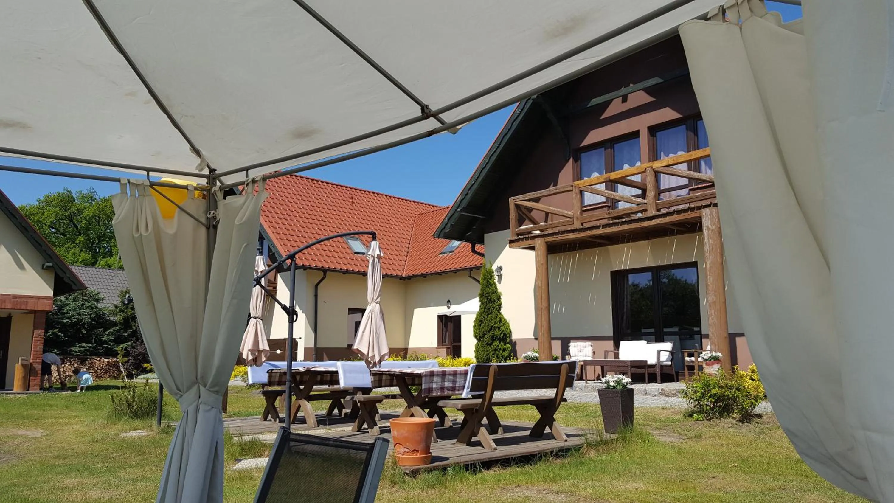 Pokoje i domki Saraceńska Chata