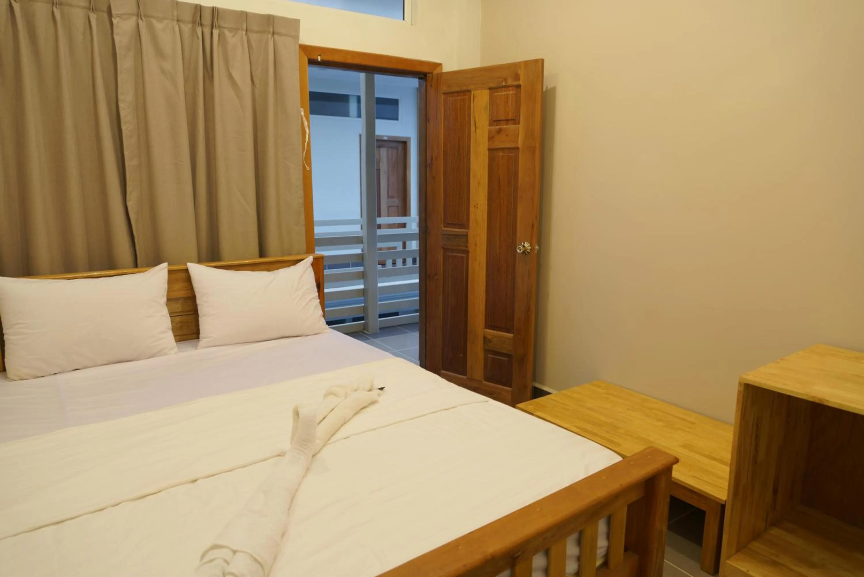 Photo of the whole room, Bed in Sok Heng Guesthouse