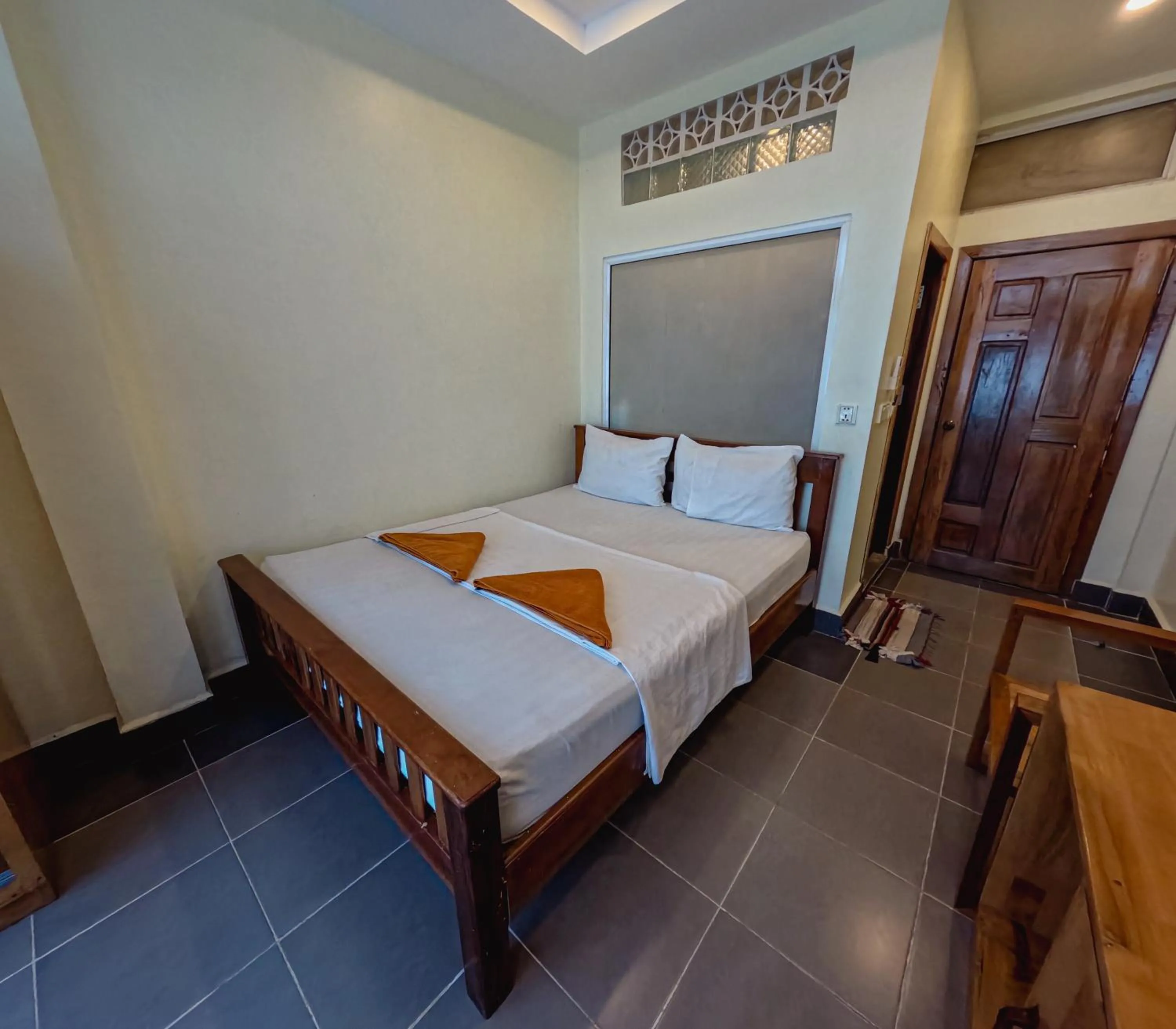 Bed in Sok Heng Guesthouse