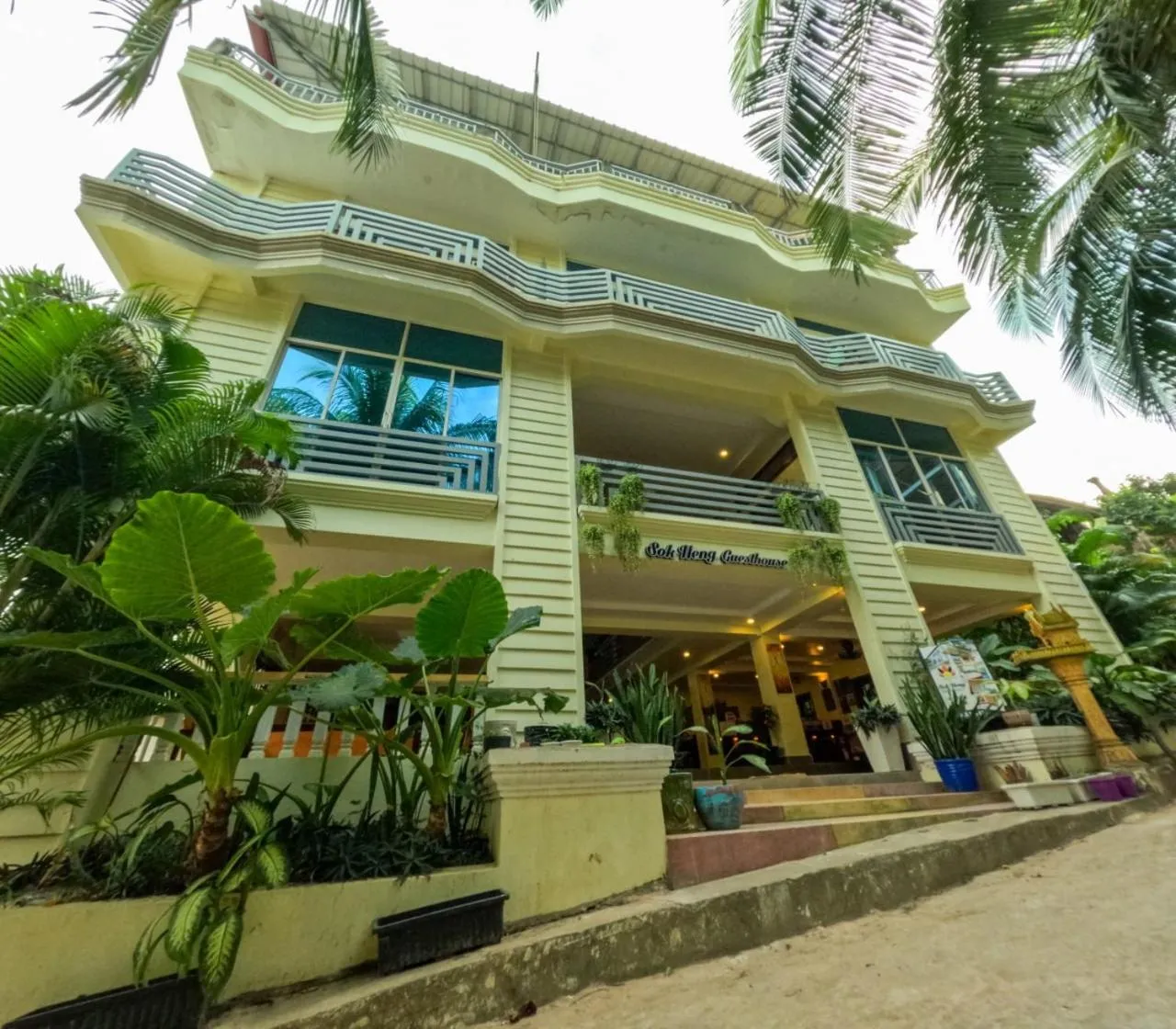 Property building in Sok Heng Guesthouse