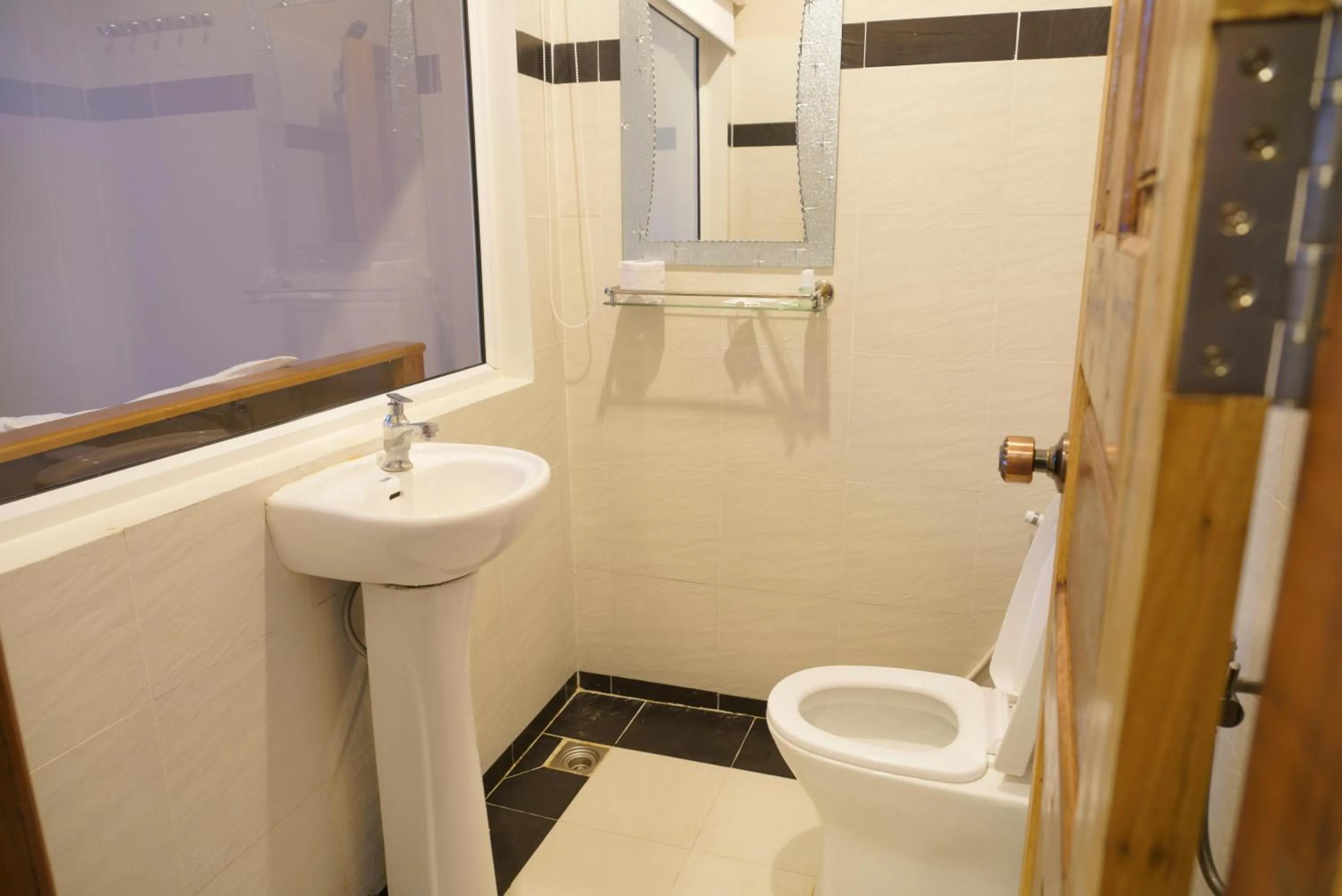 Bathroom in Sok Heng Guesthouse