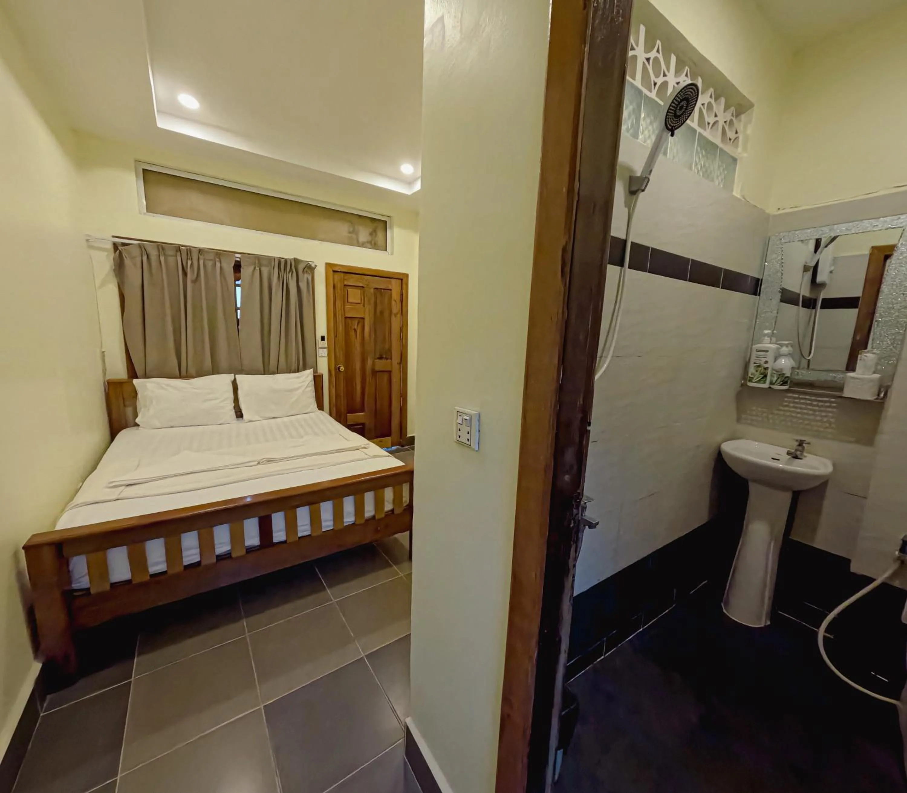 Bed in Sok Heng Guesthouse