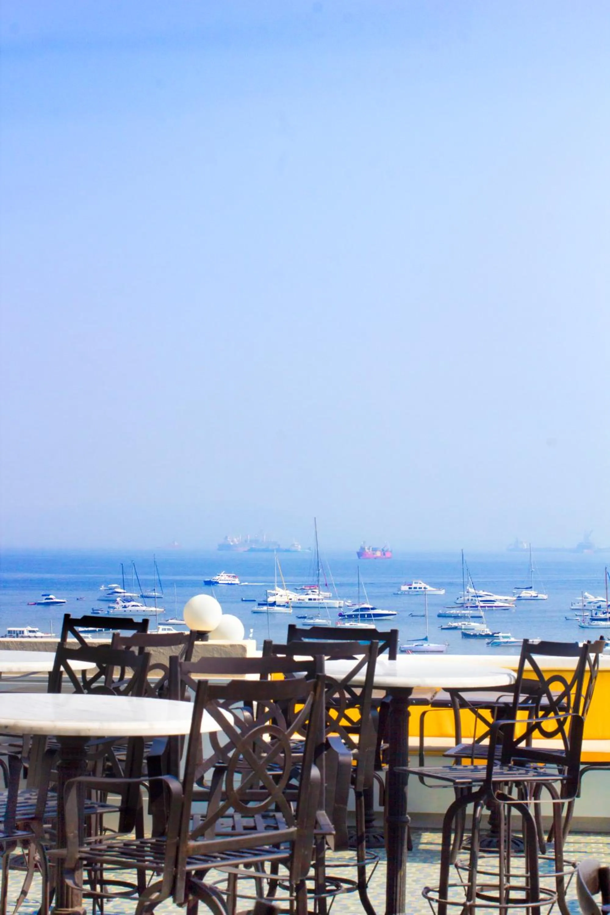 Sea view in Hotel Harbour View Colaba