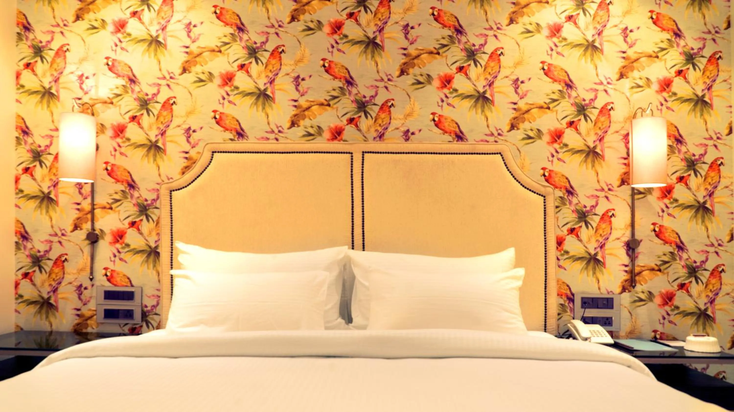 Bedroom, Bed in Hotel Harbour View Colaba